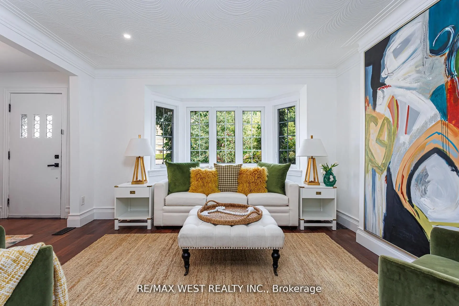 12 Brentwood Road S