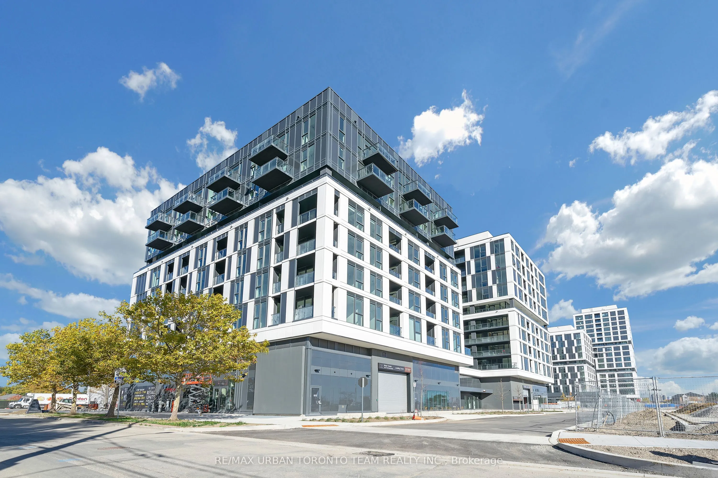 1037 The Queensway #524