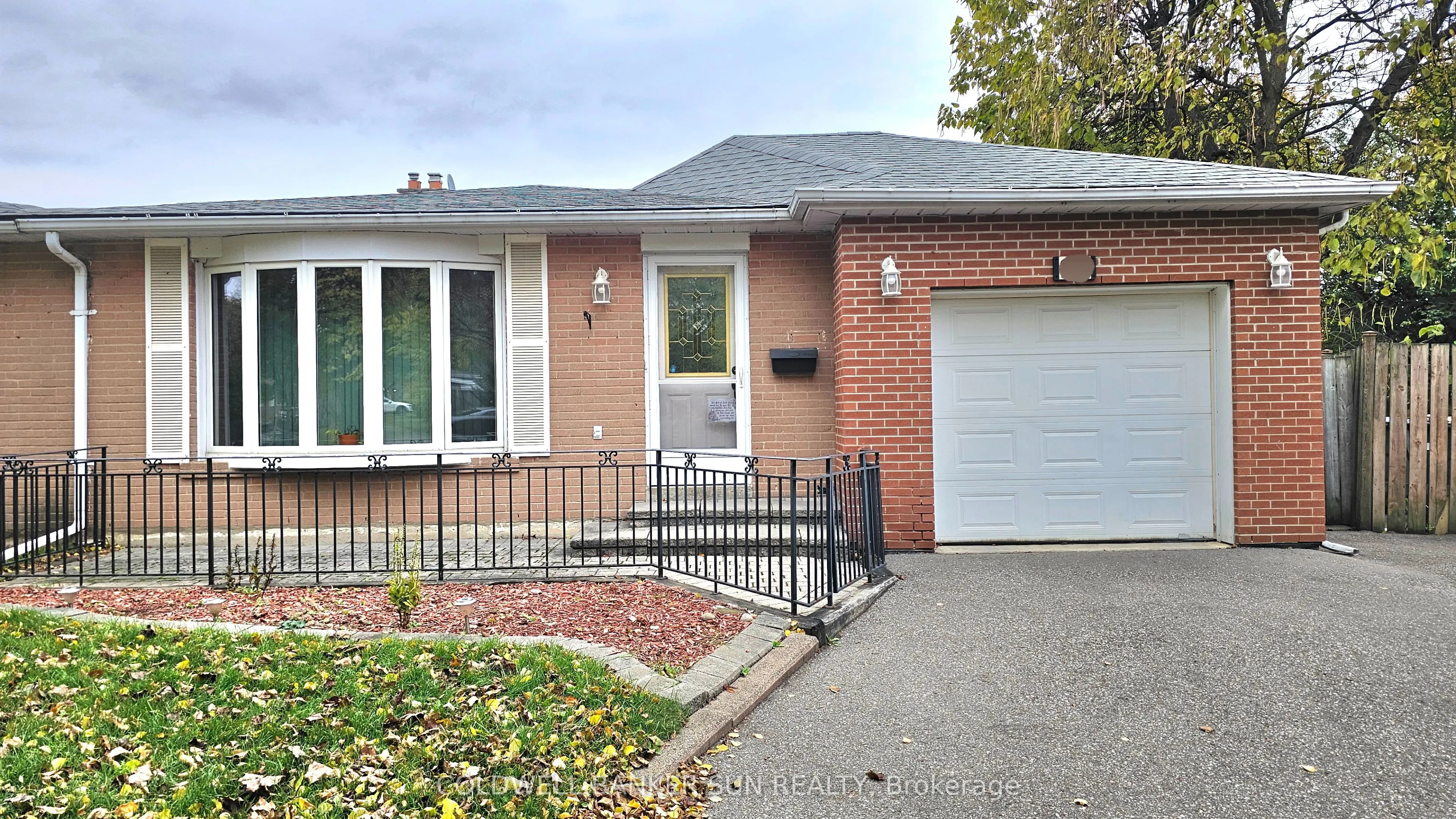 23 Brookdale Crescent