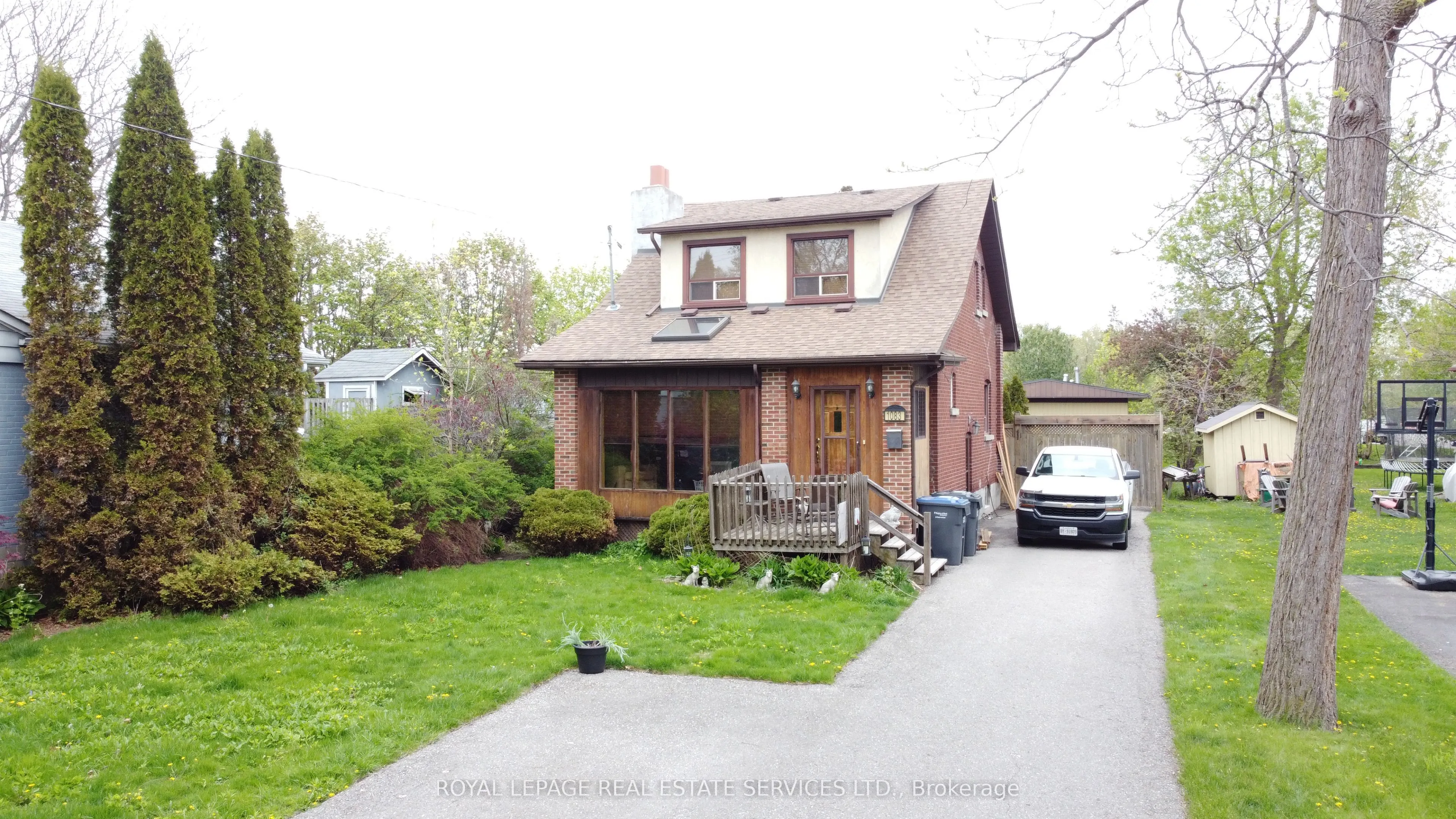1083 Seneca Avenue