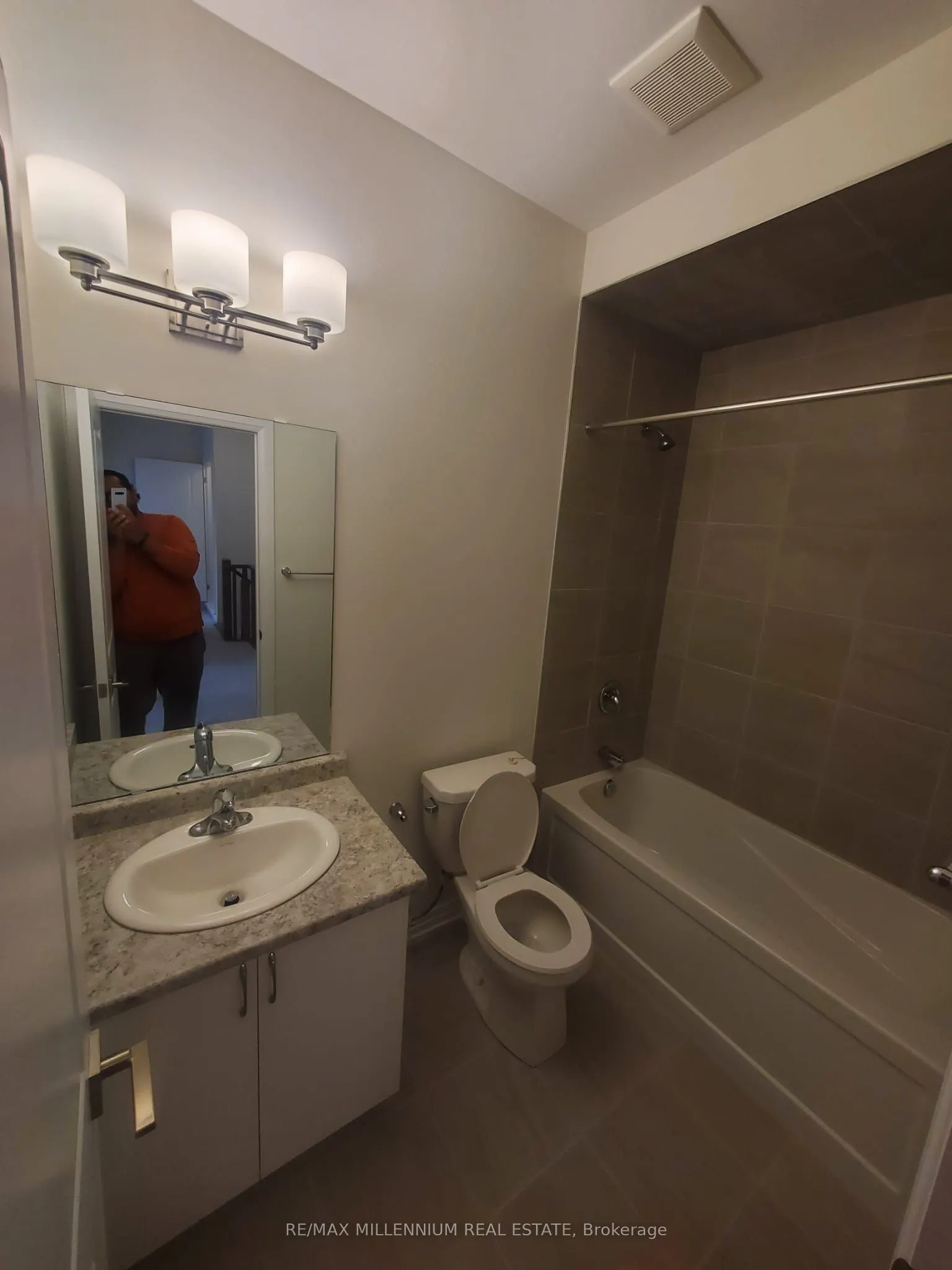 45 Fieldridge Crescent #21