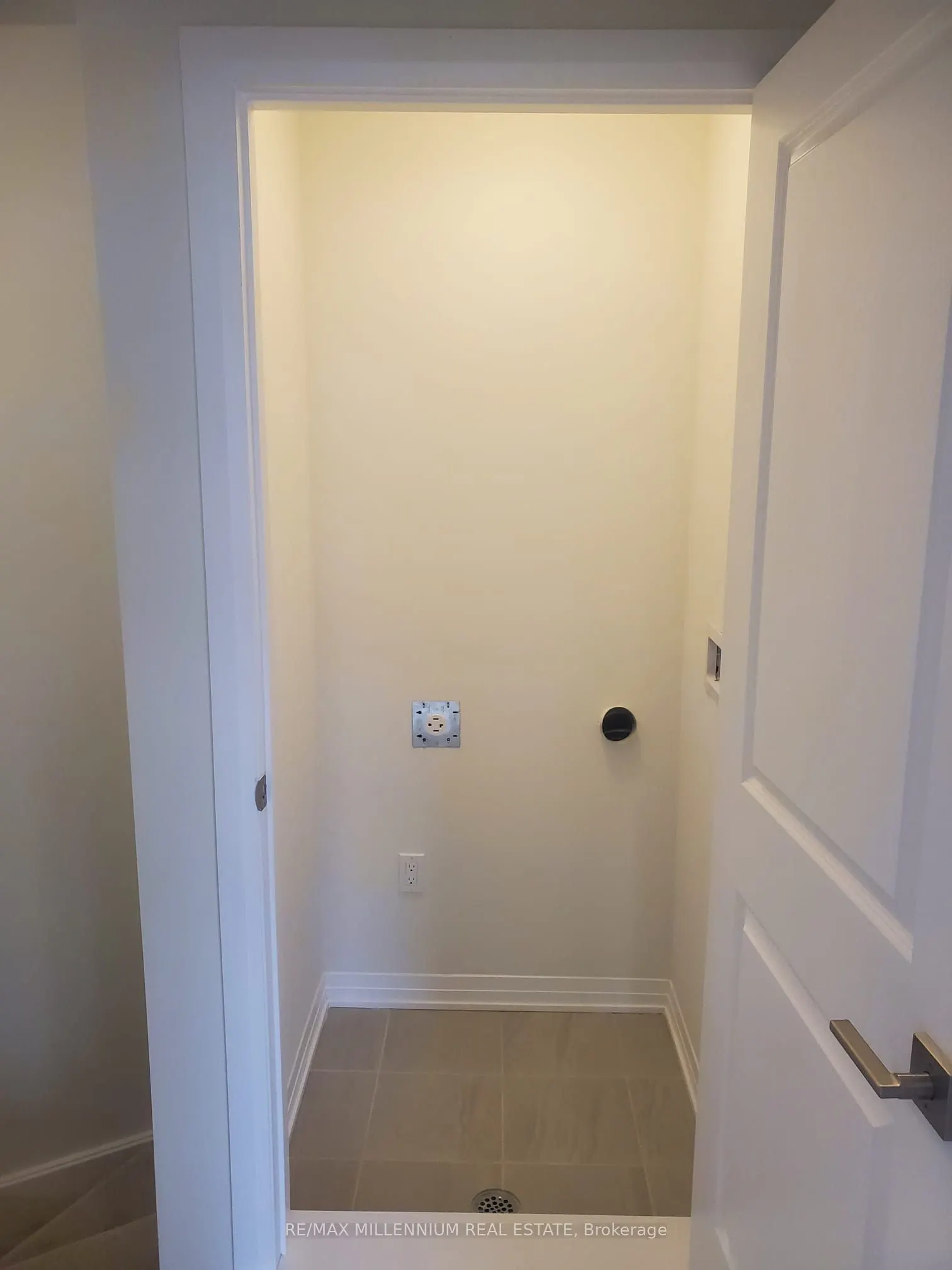 45 Fieldridge Crescent #21