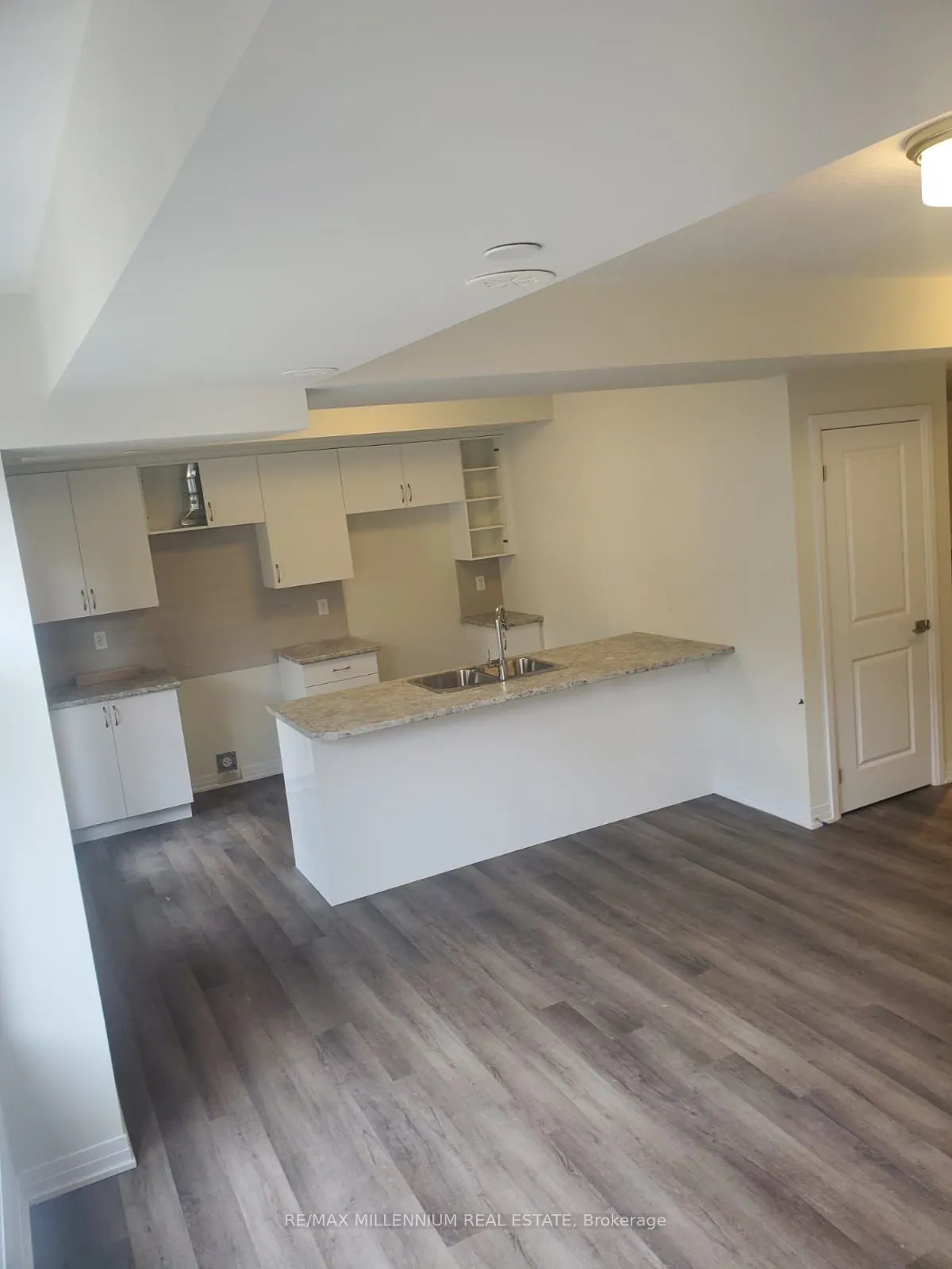 45 Fieldridge Crescent #21