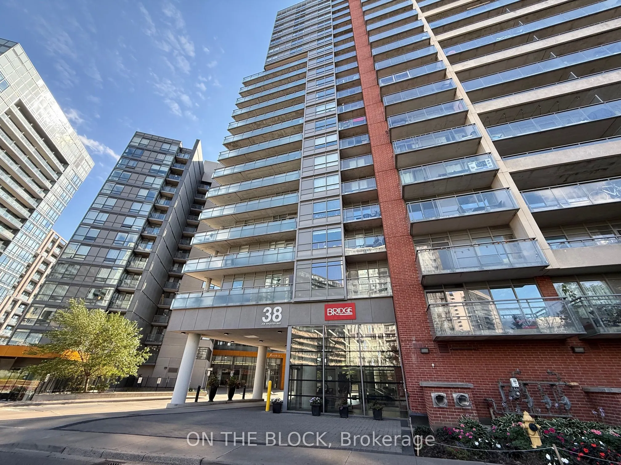 38 Joe Shuster Way #302