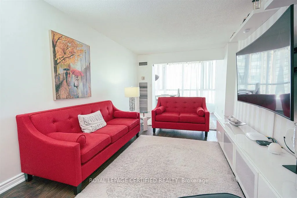 145 Hillcrest Avenue #1907