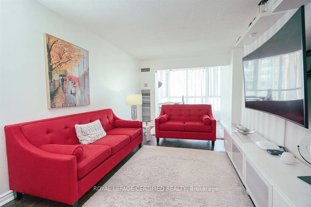145 Hillcrest Avenue #1907