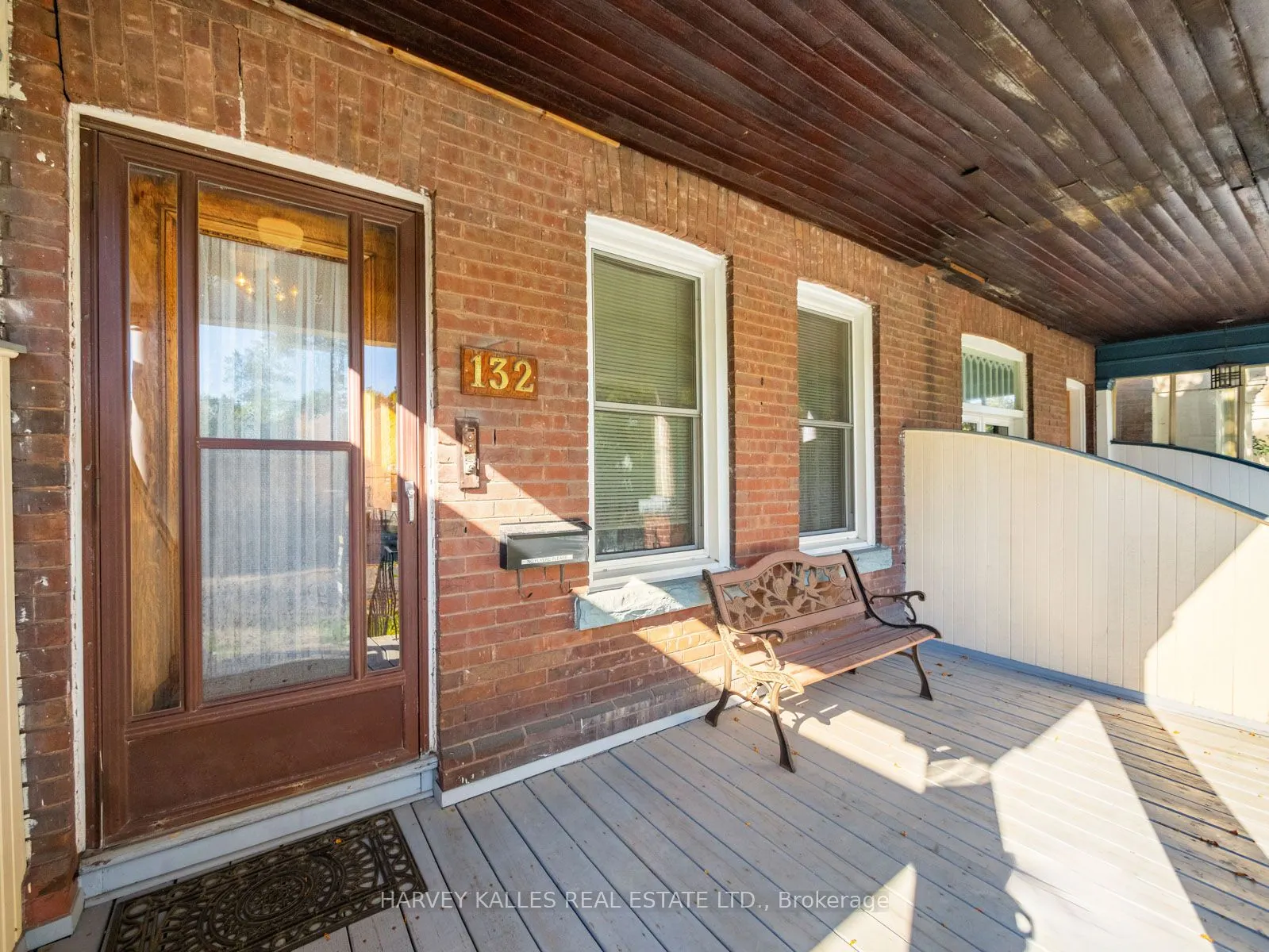 132 Close Avenue