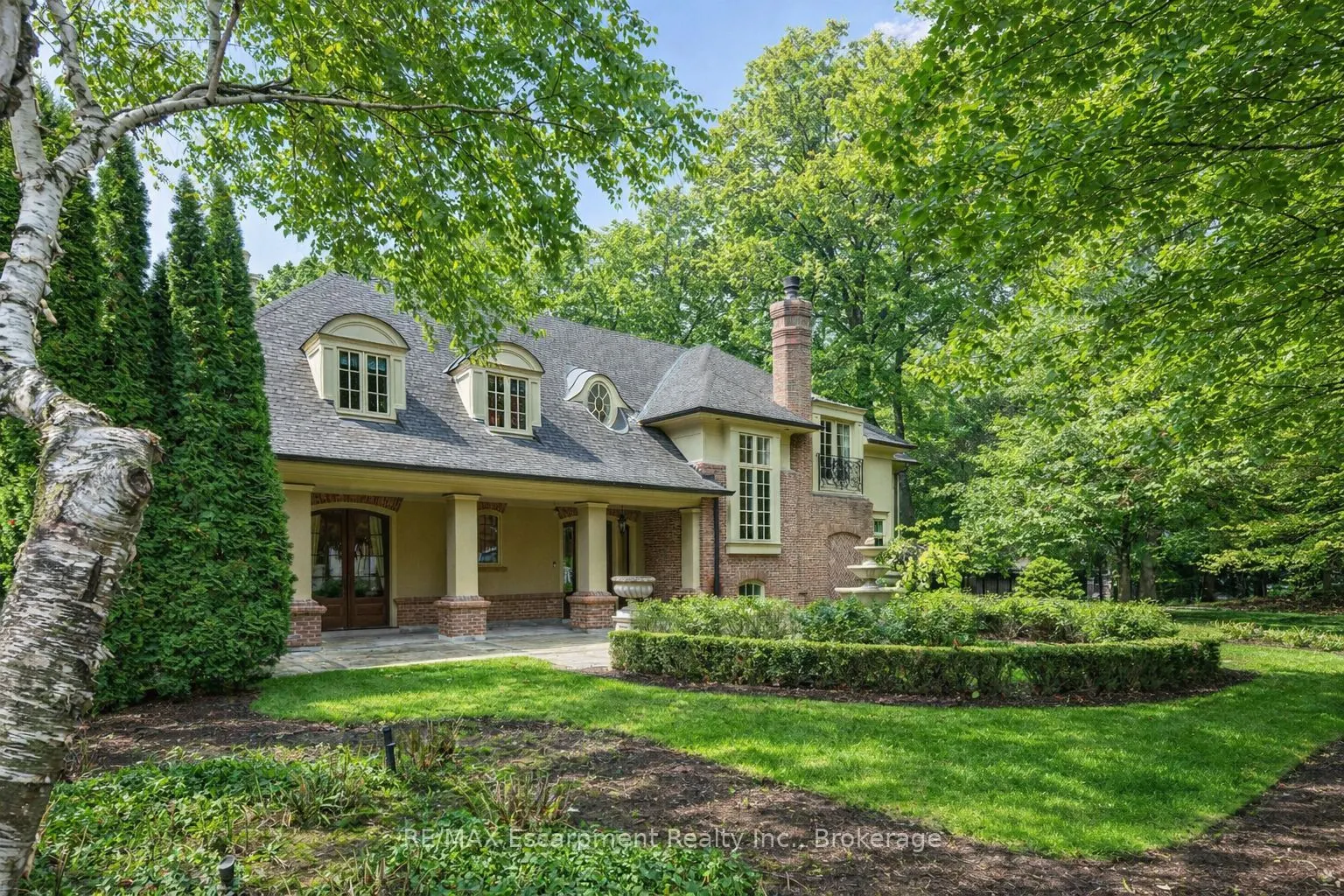 1081 Argyle Drive