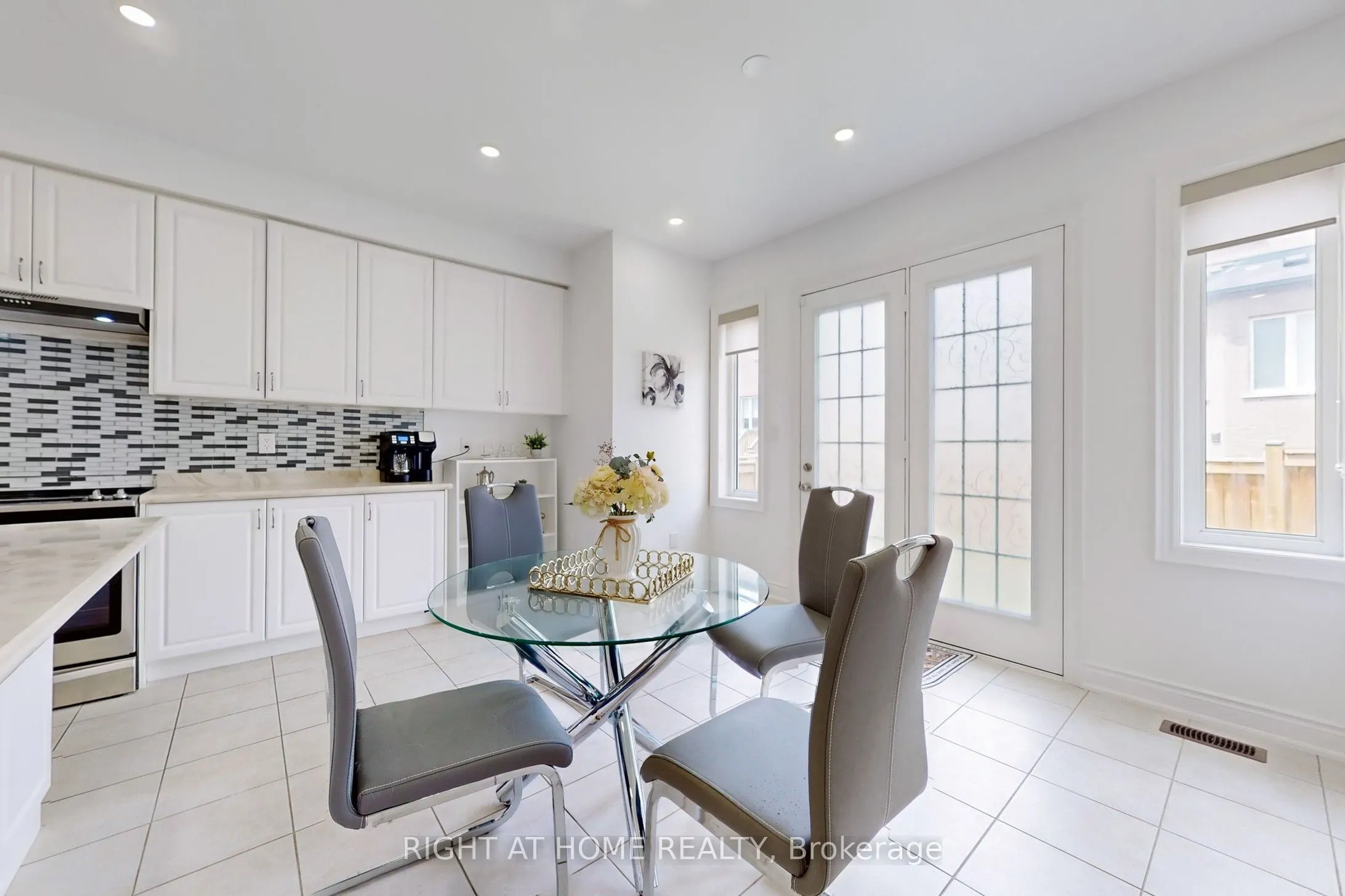 423 Grindstone Trail