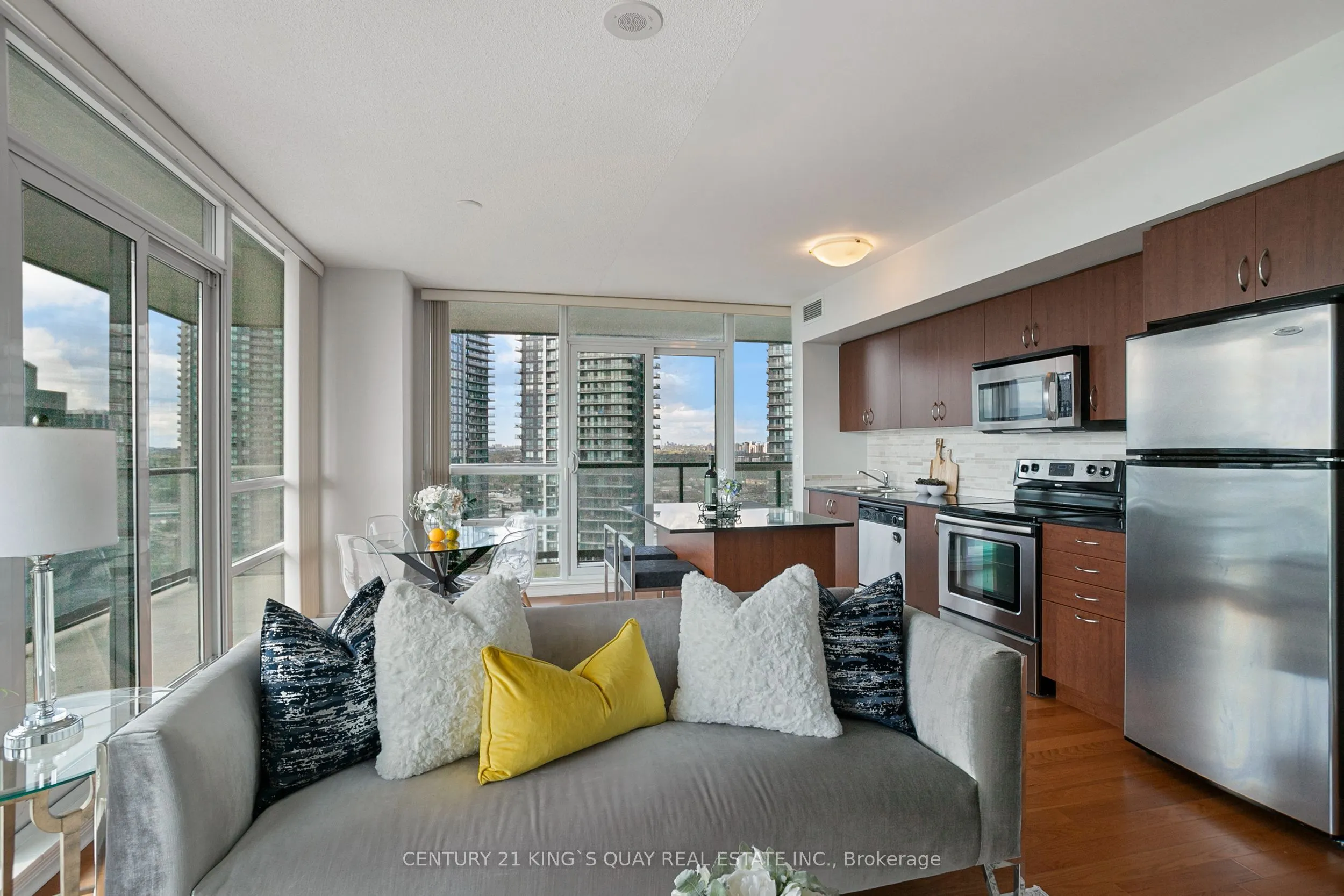 2240 Lake Shore Boulevard W #2904