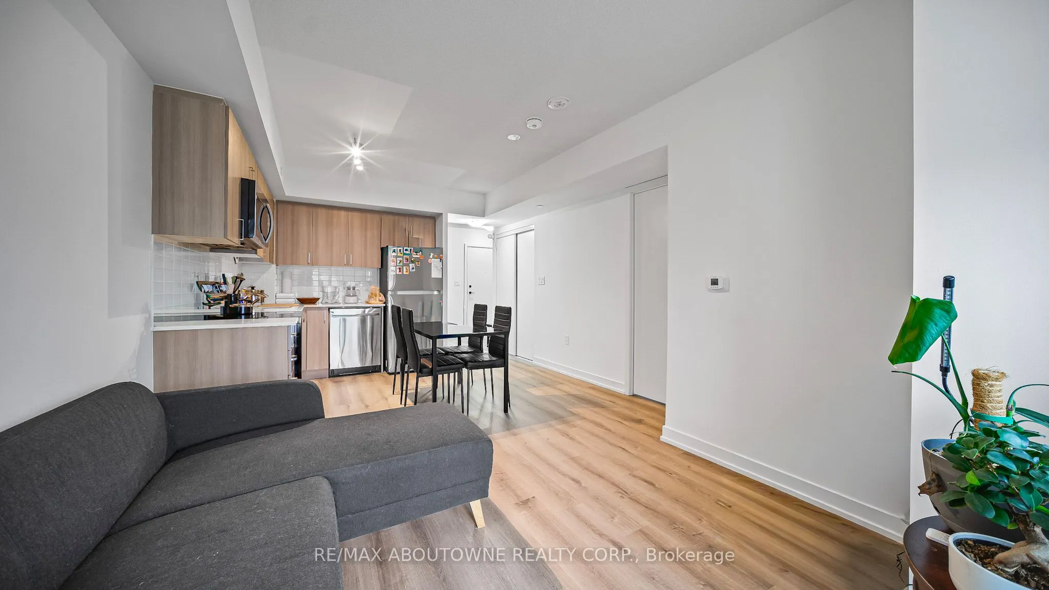 556 Marlee Avenue #412