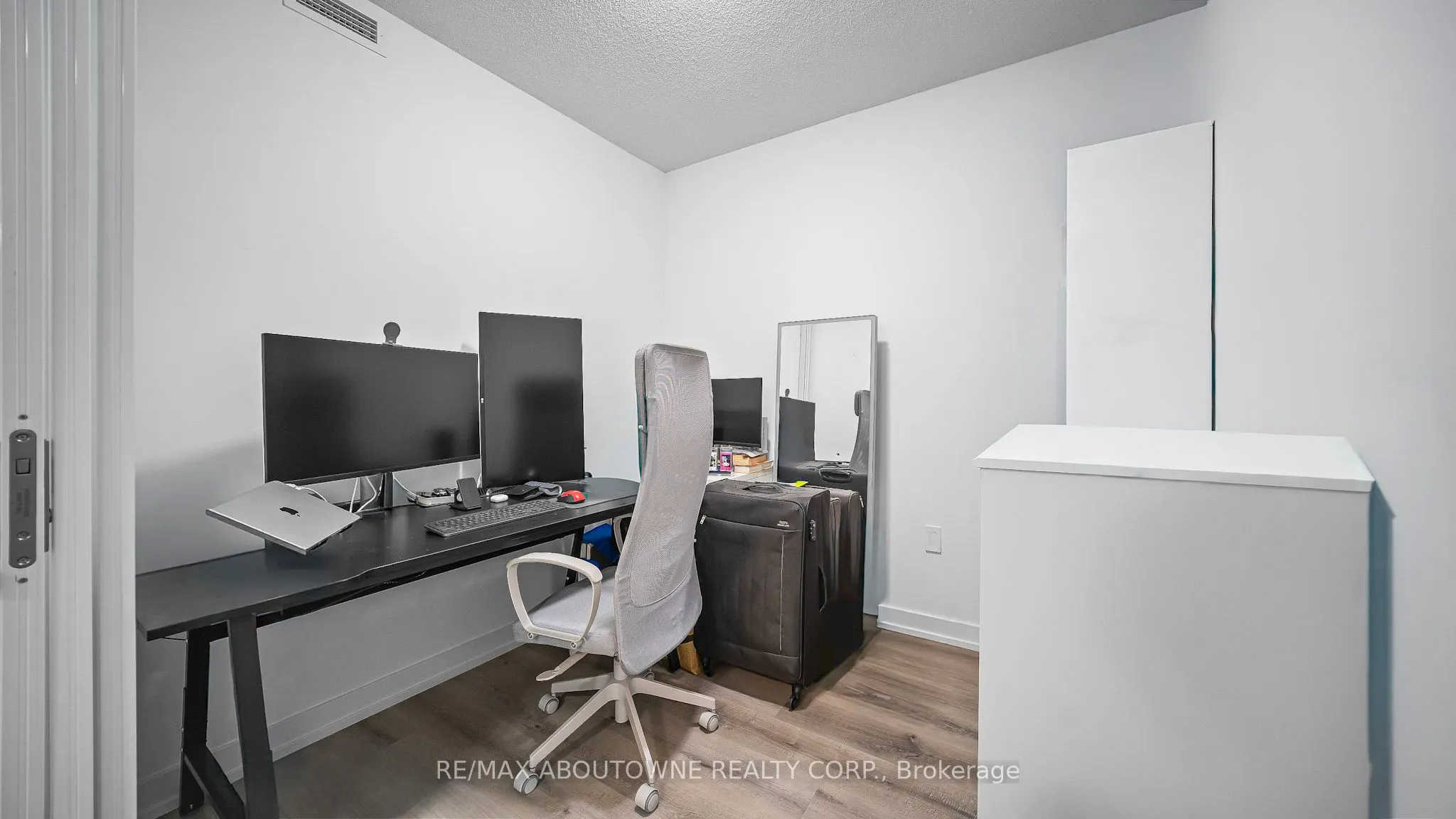 556 Marlee Avenue #412