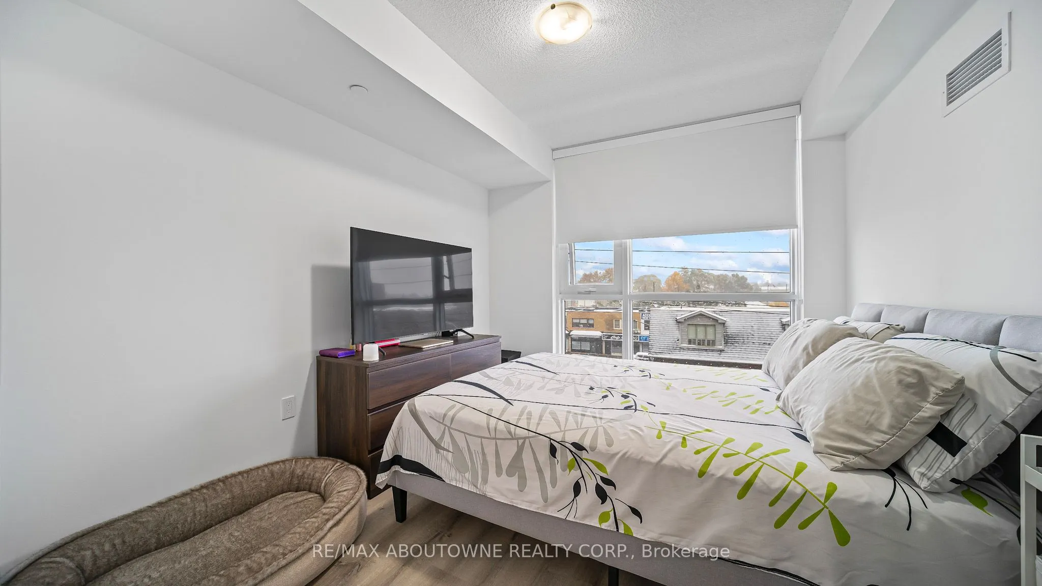 556 Marlee Avenue #412