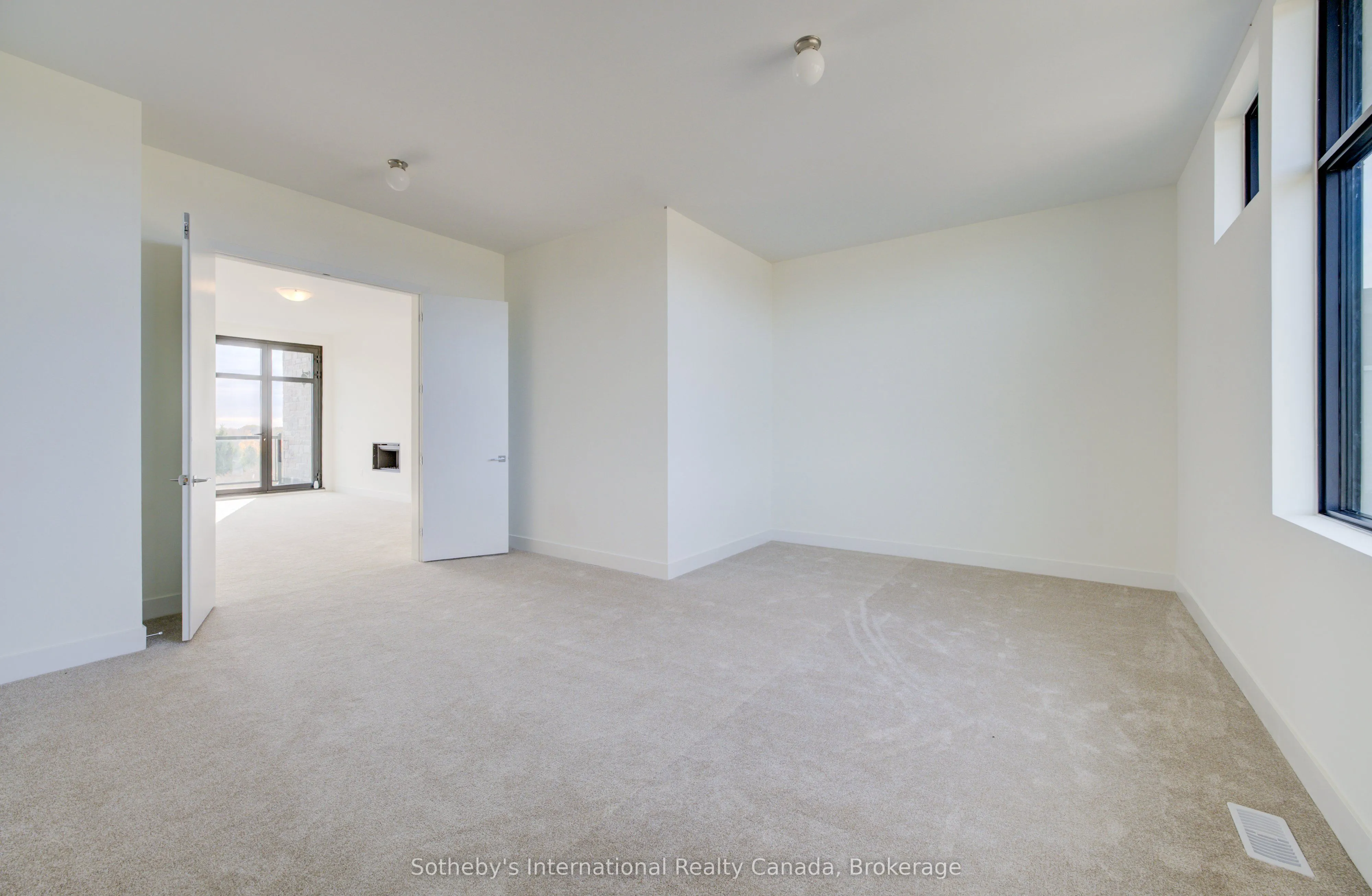 6 Sugarbush Court