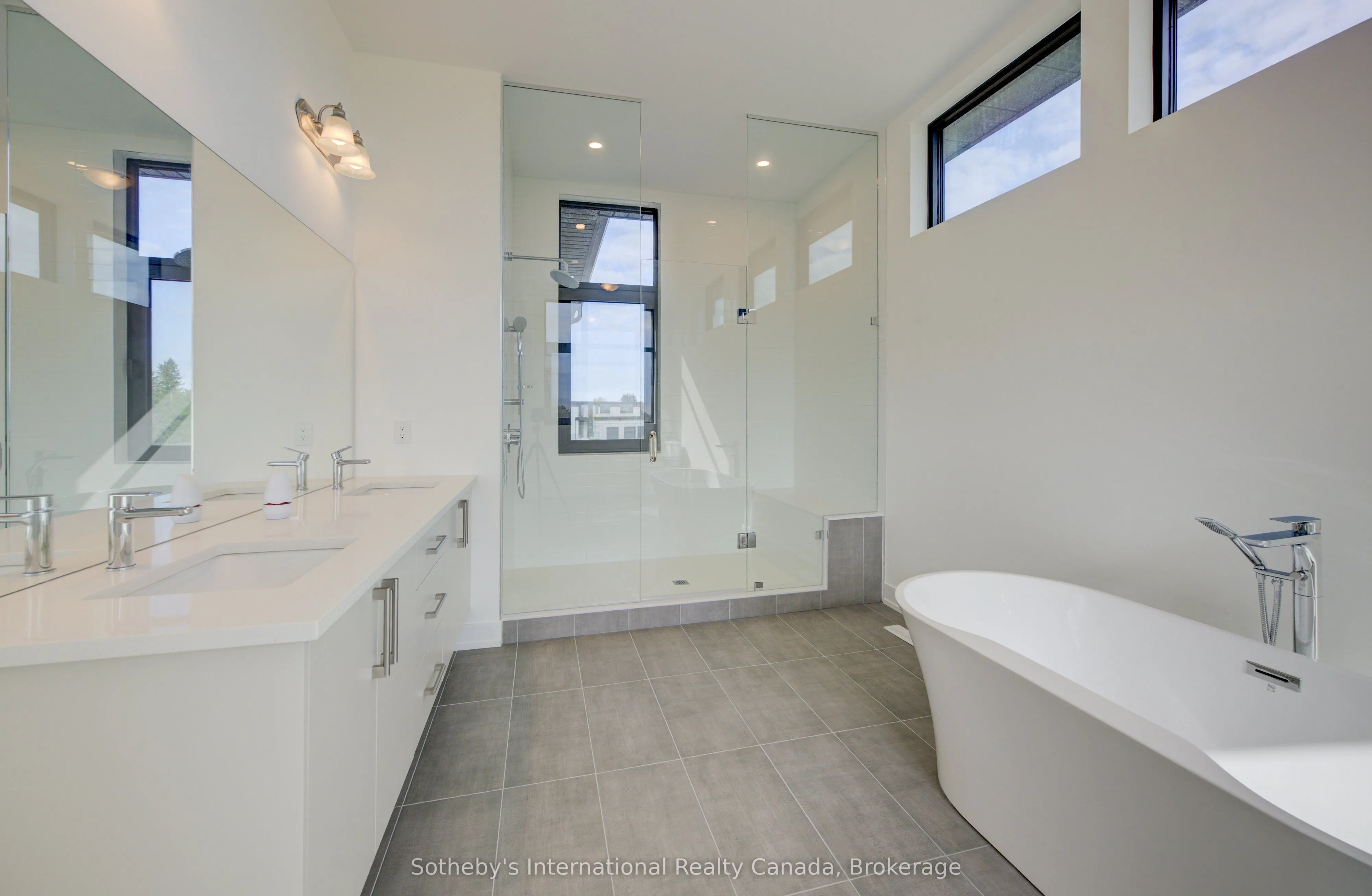 6 Sugarbush Court