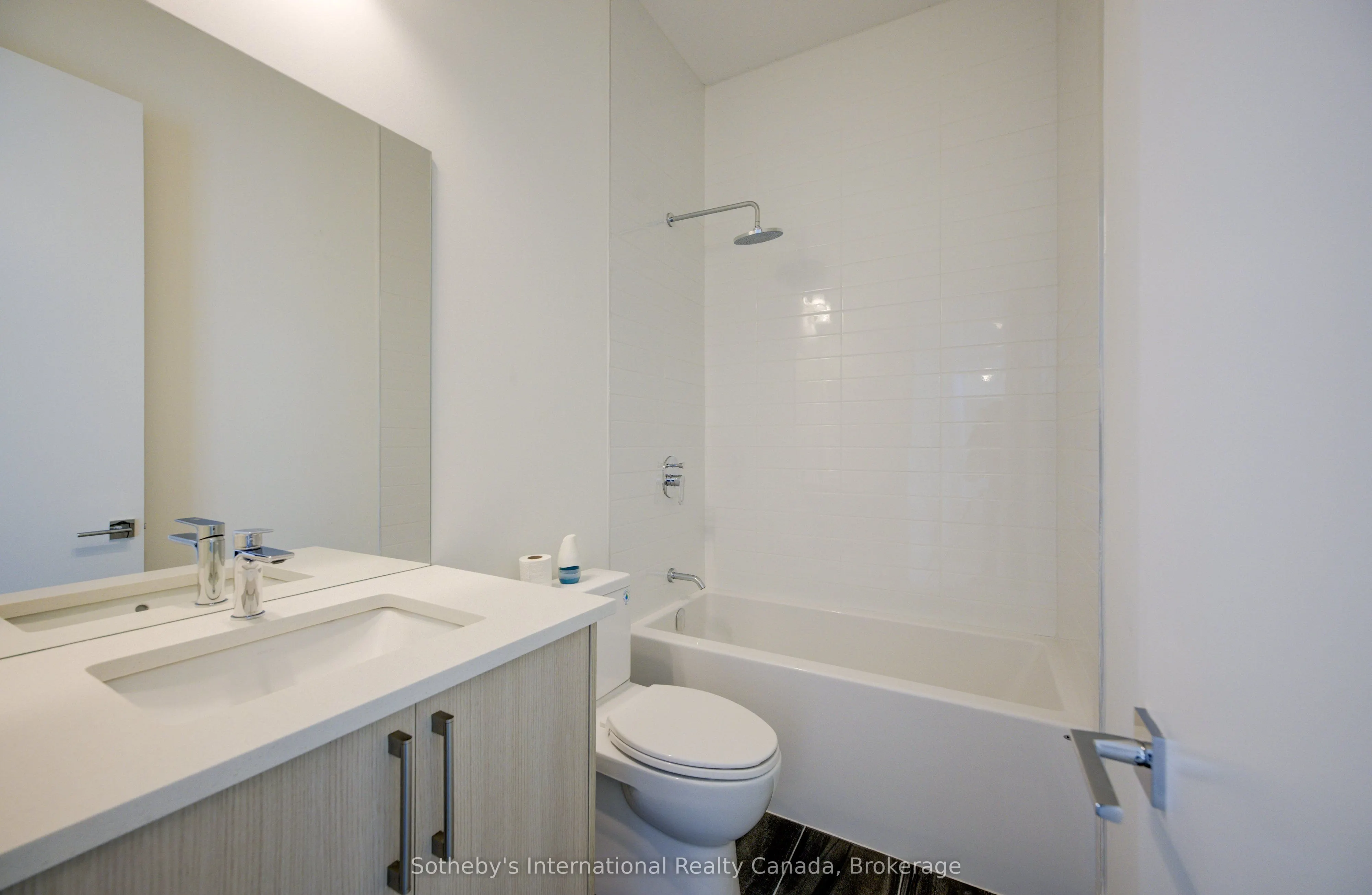 6 Sugarbush Court