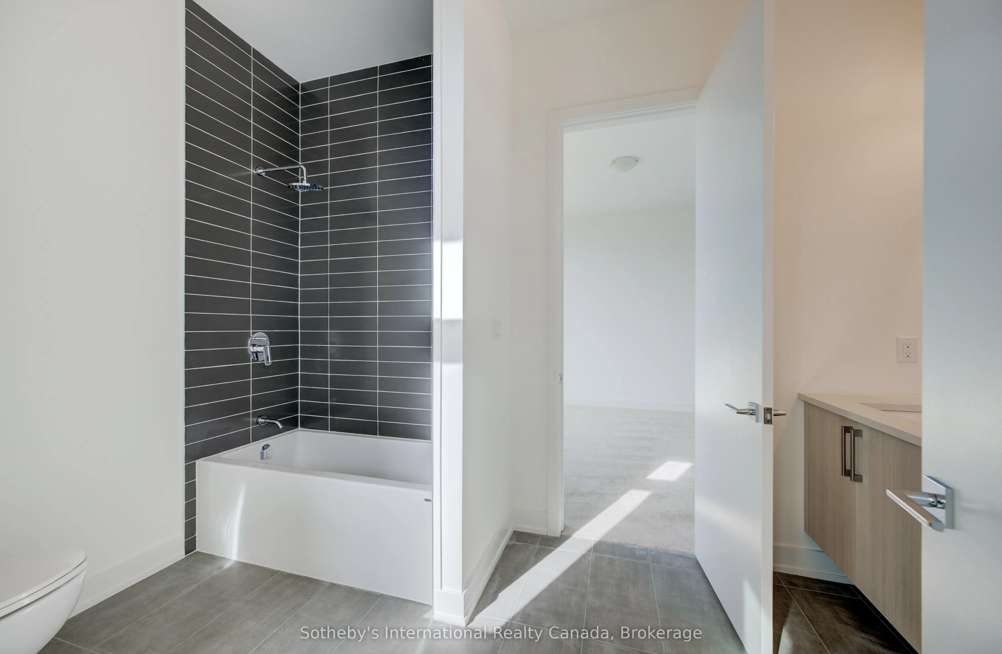 6 Sugarbush Court