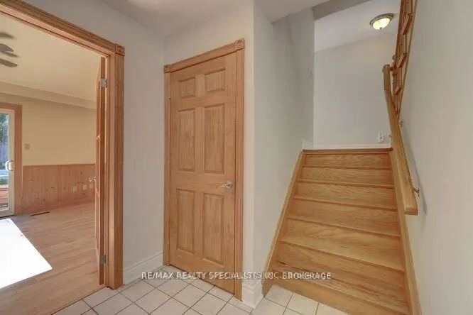 2220 Springfield Court