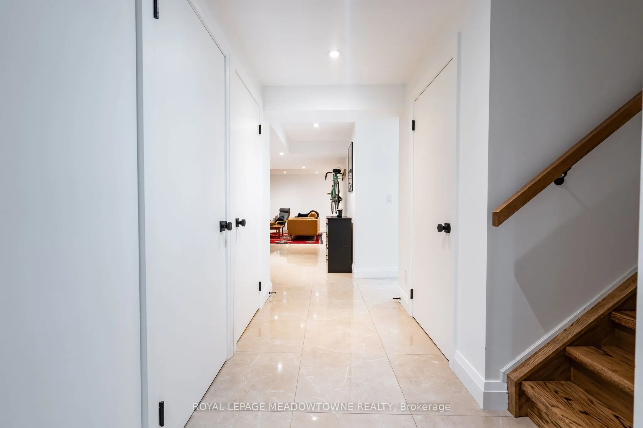 26 Emperor Drive