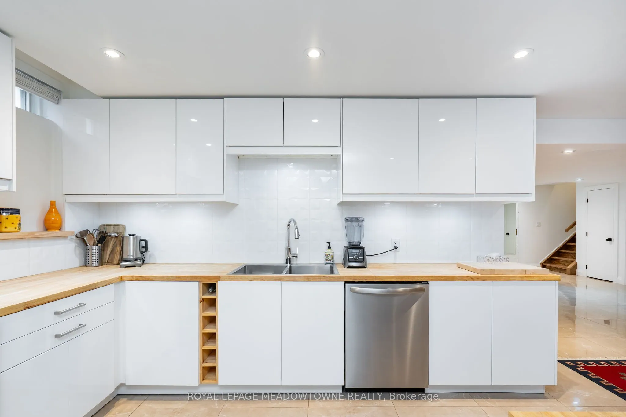 26 Emperor Drive