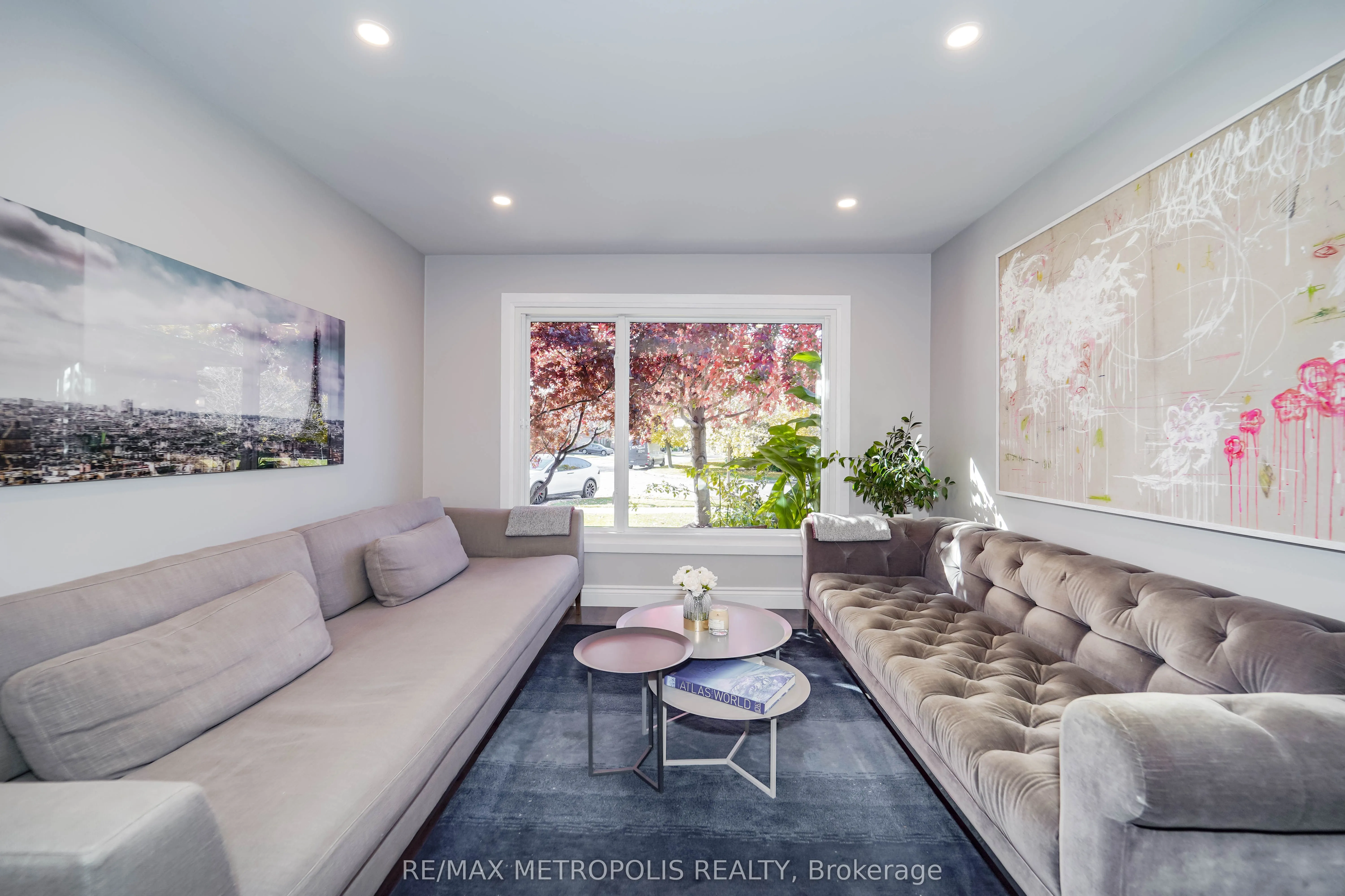 4392 Grassland Crescent