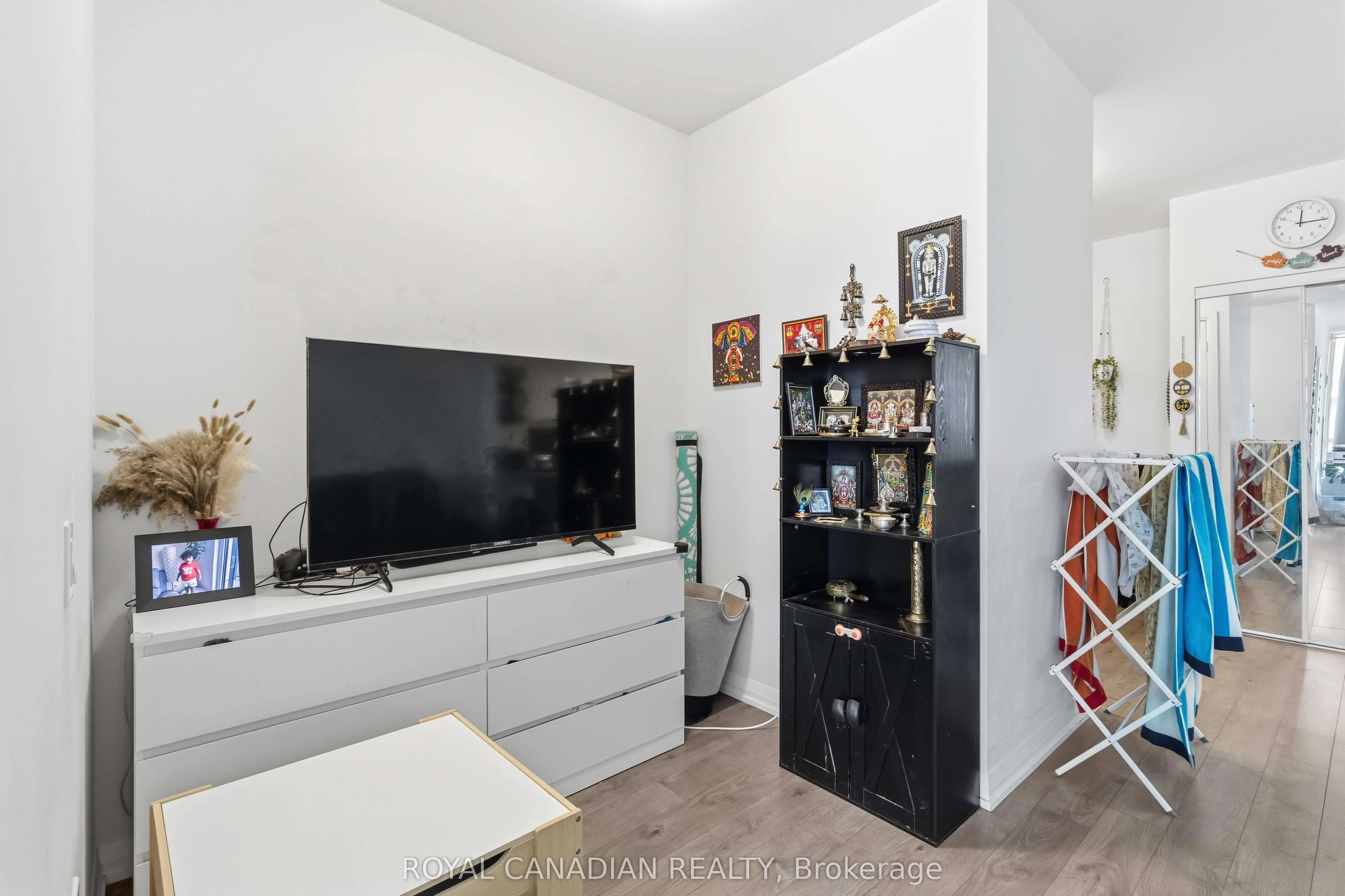 65 Watergarden Drive #1501