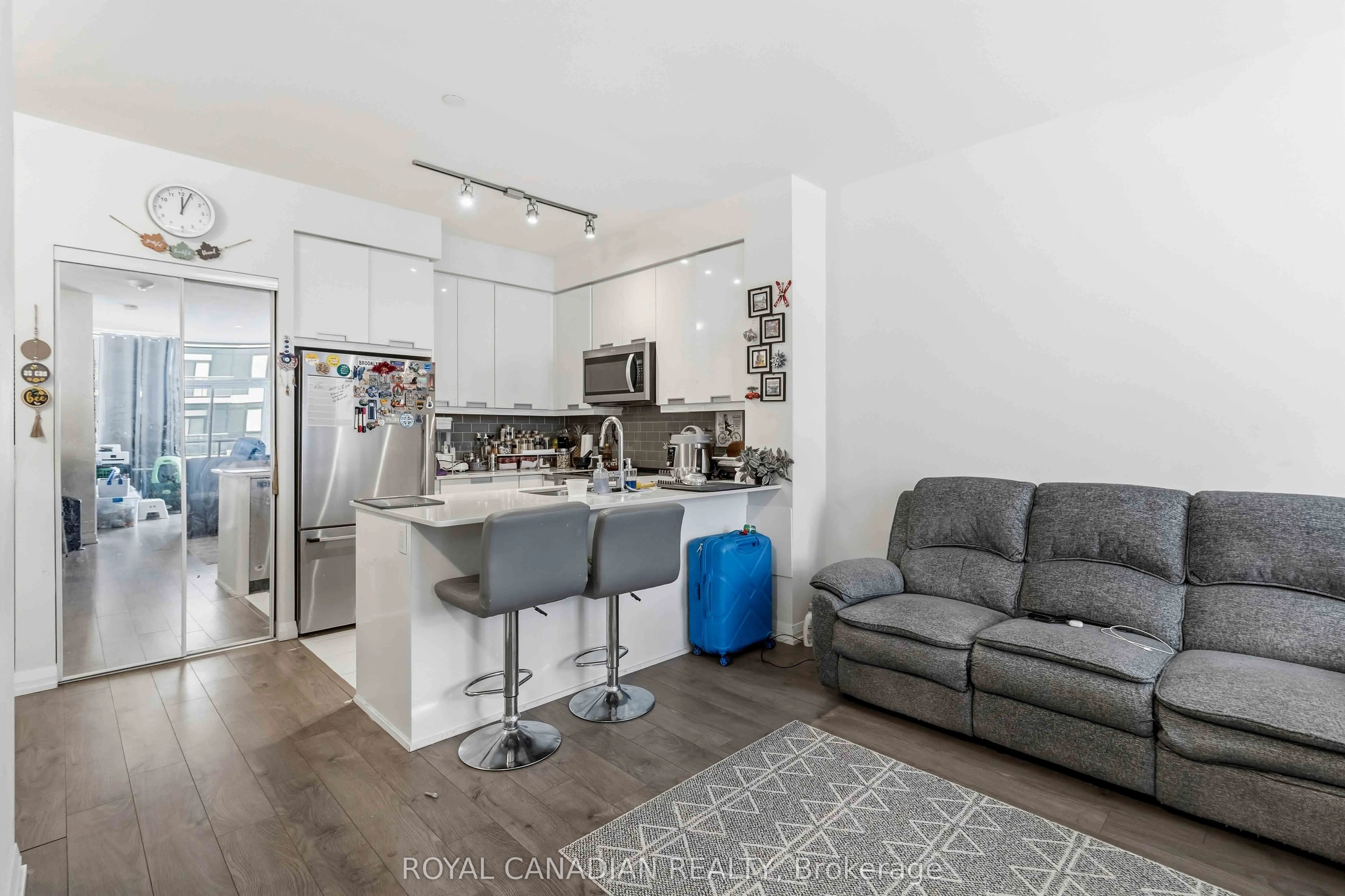 65 Watergarden Drive #1501