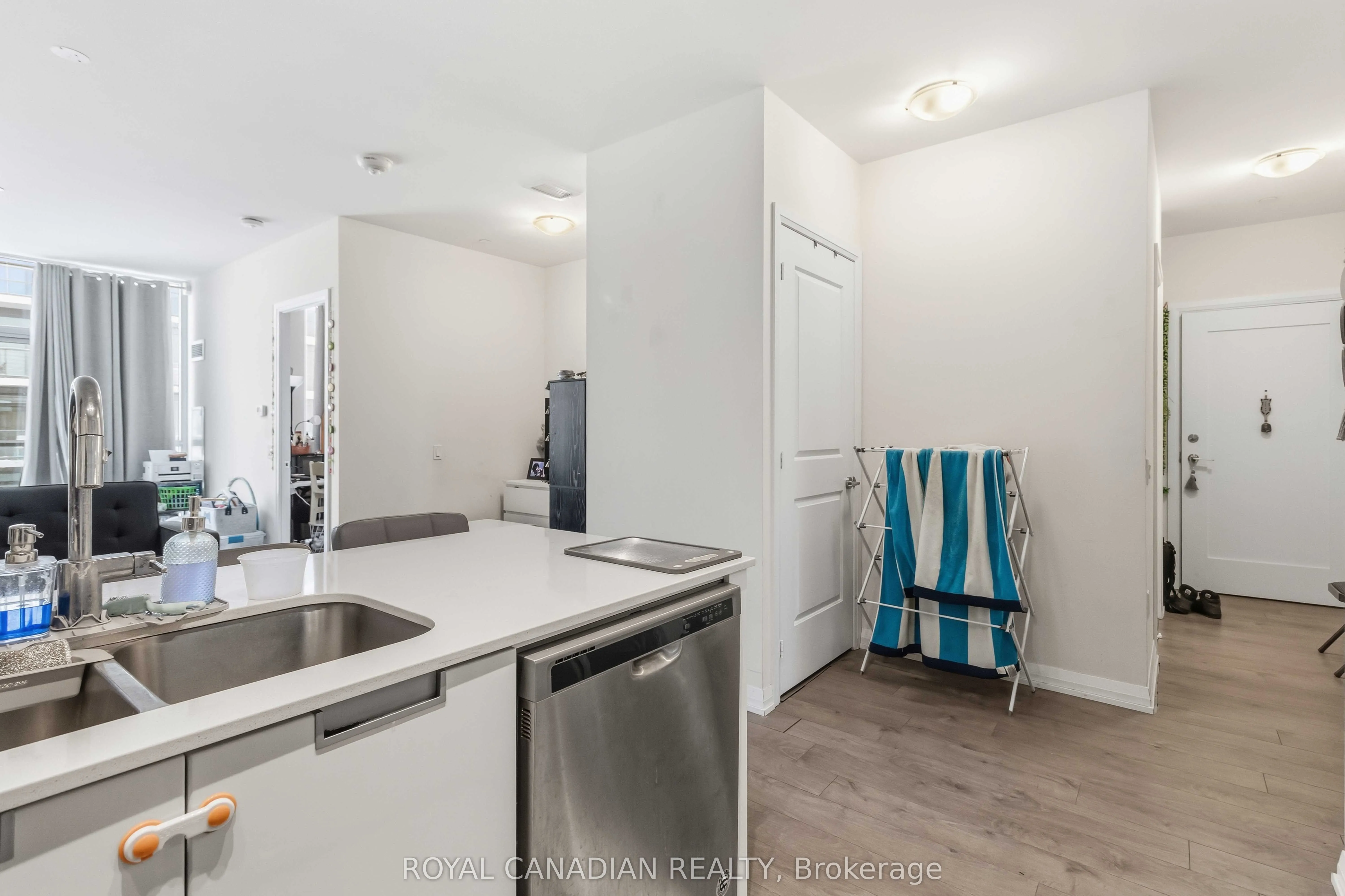 65 Watergarden Drive #1501