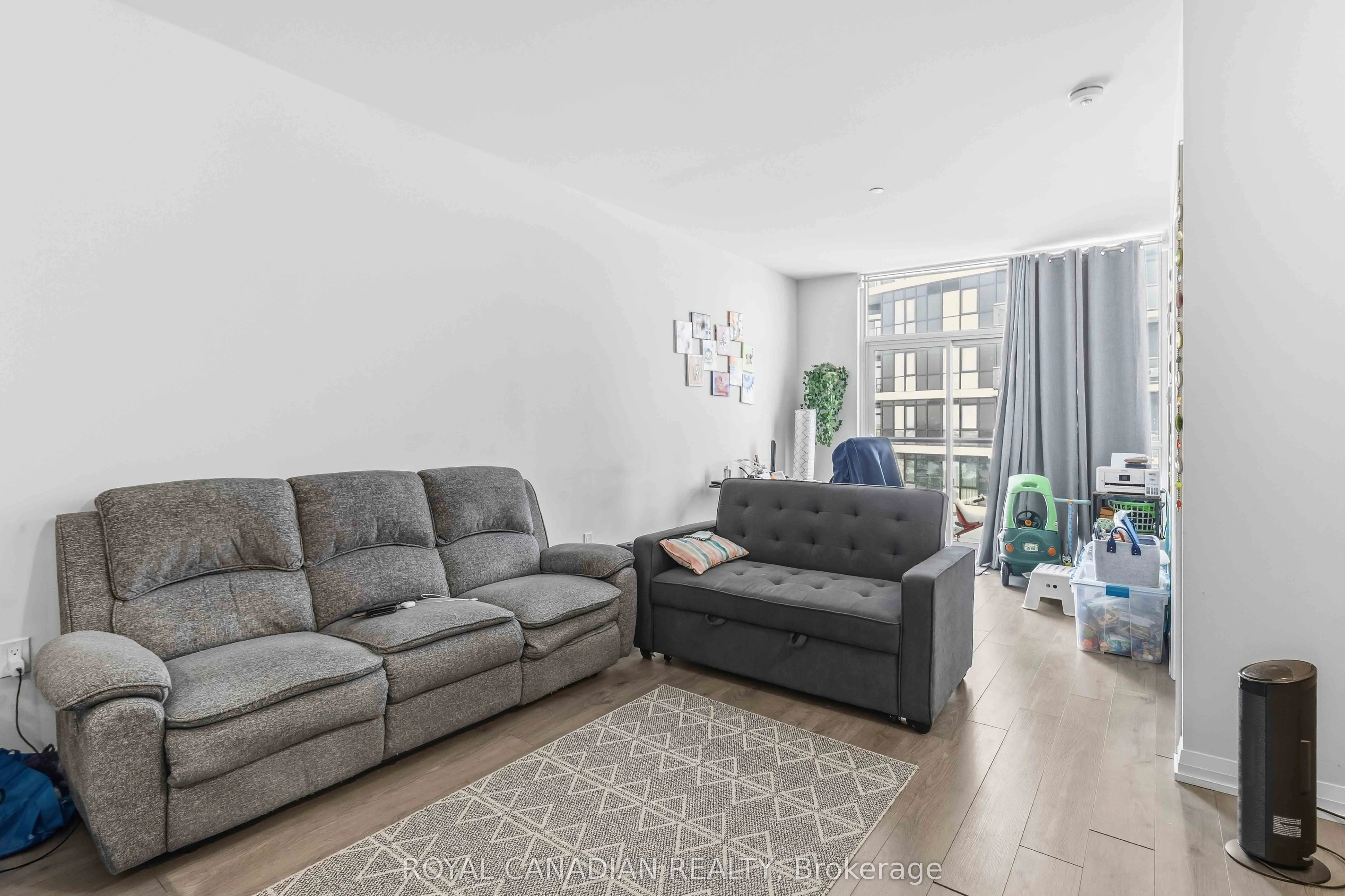 65 Watergarden Drive #1501