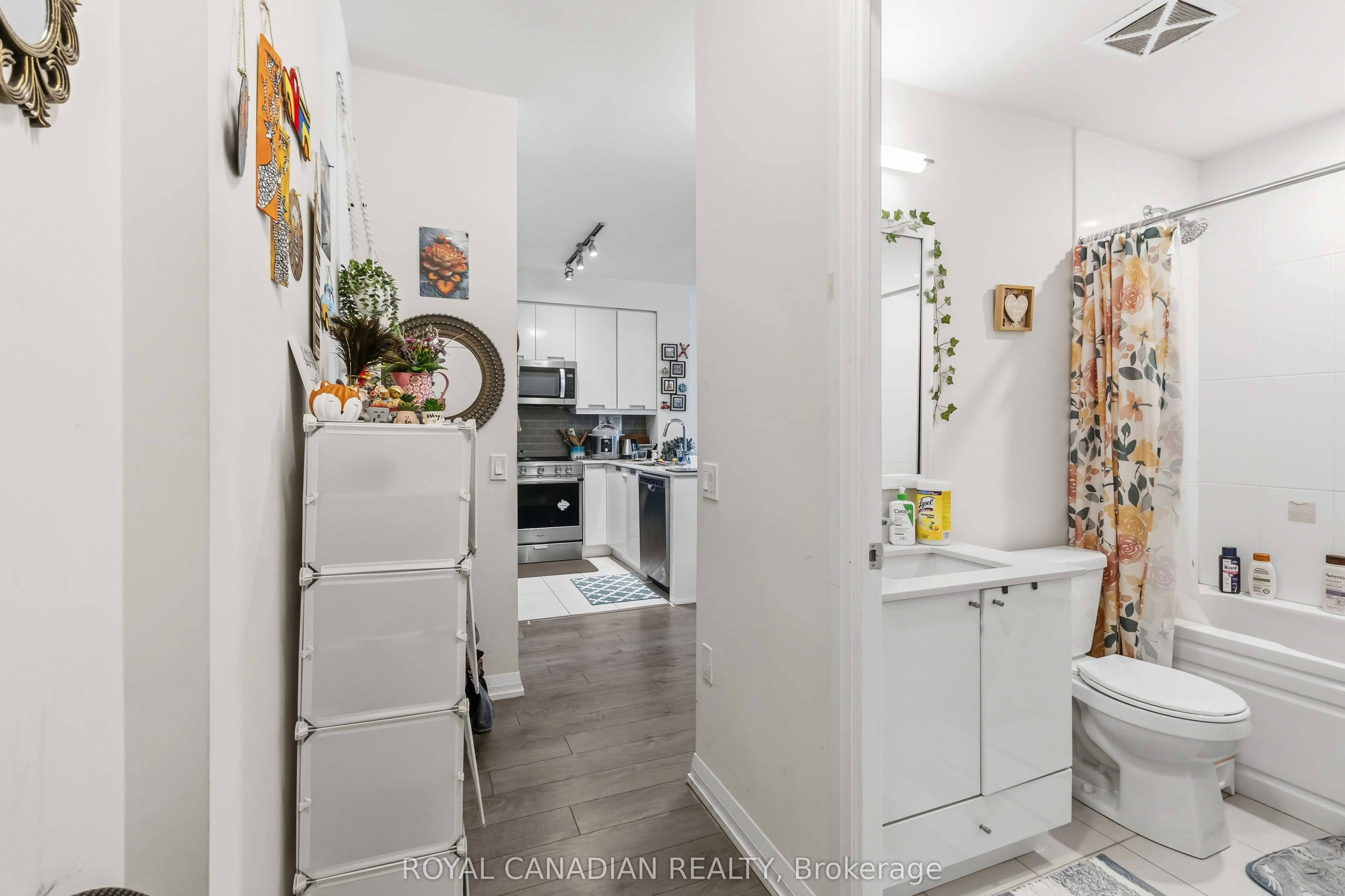 65 Watergarden Drive #1501