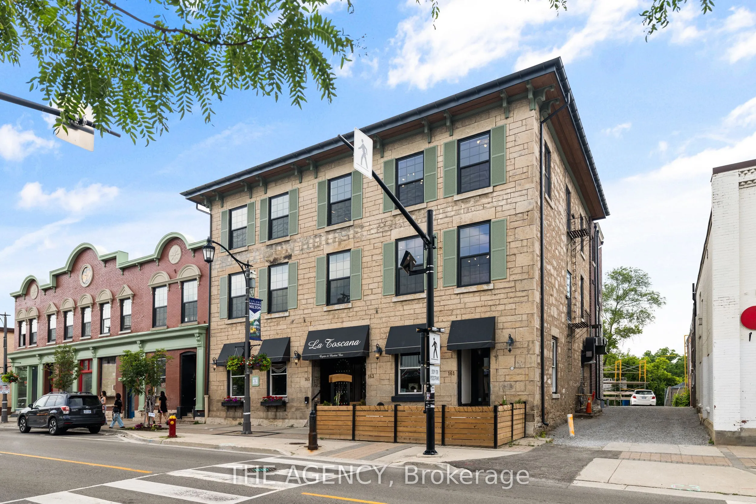 163 Main Street E #303