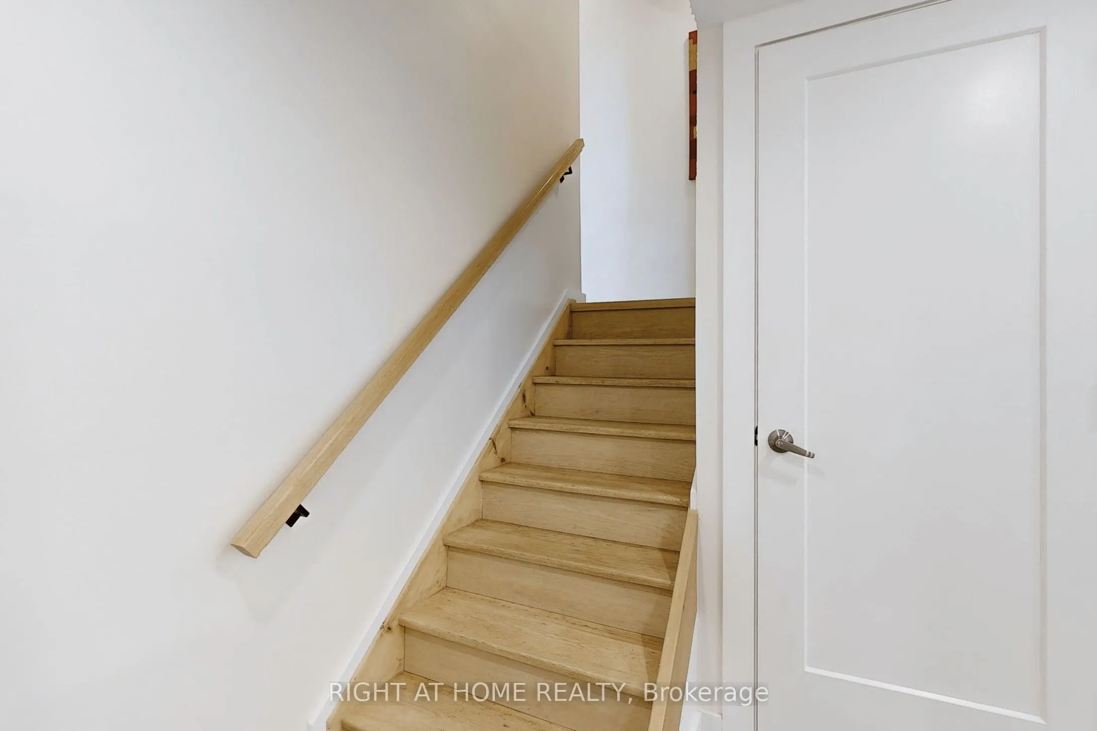 400 Bloor Street #6