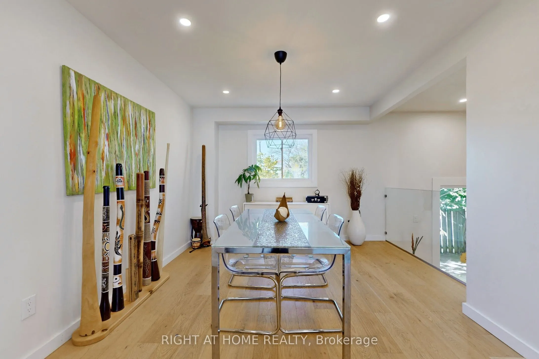 400 Bloor Street #6