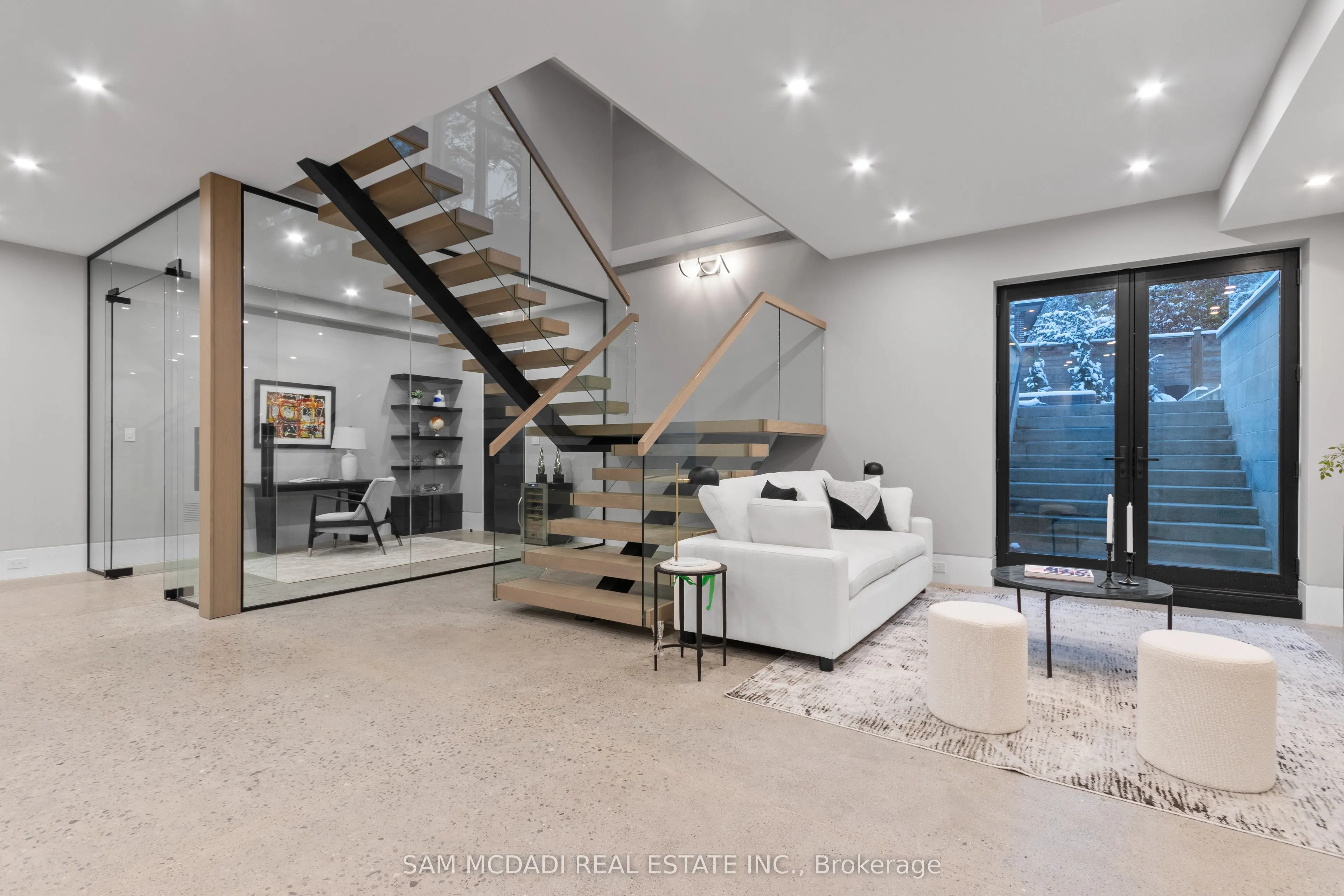 112 Elton Park Road