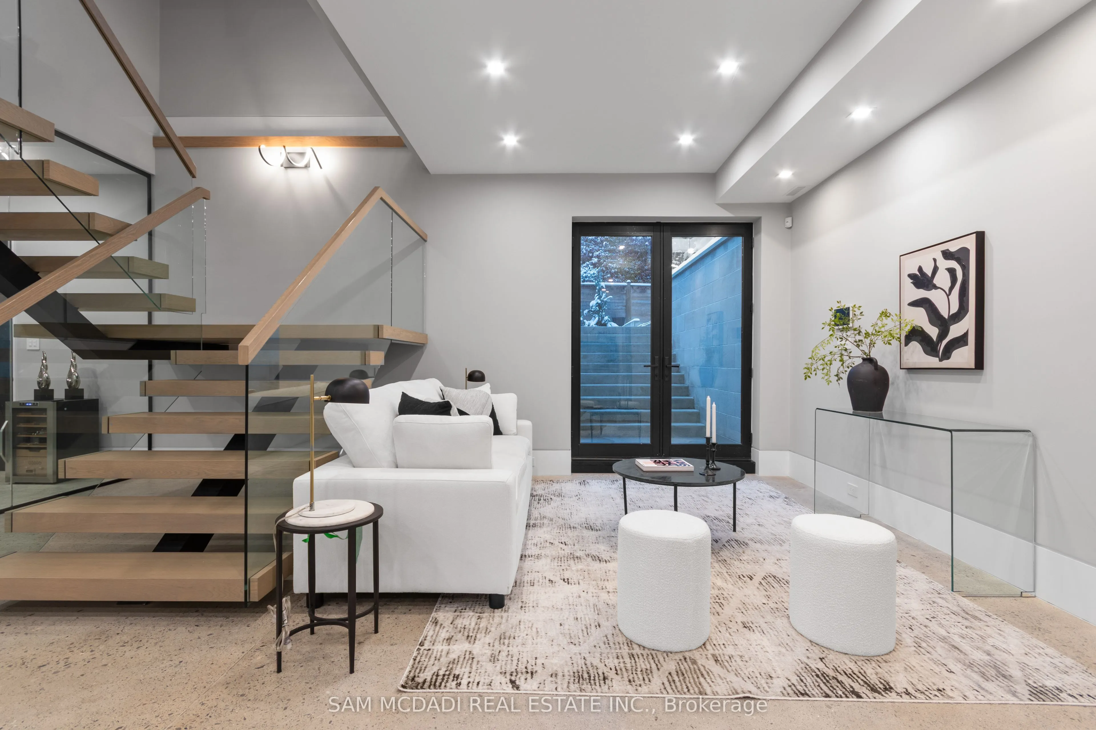 112 Elton Park Road