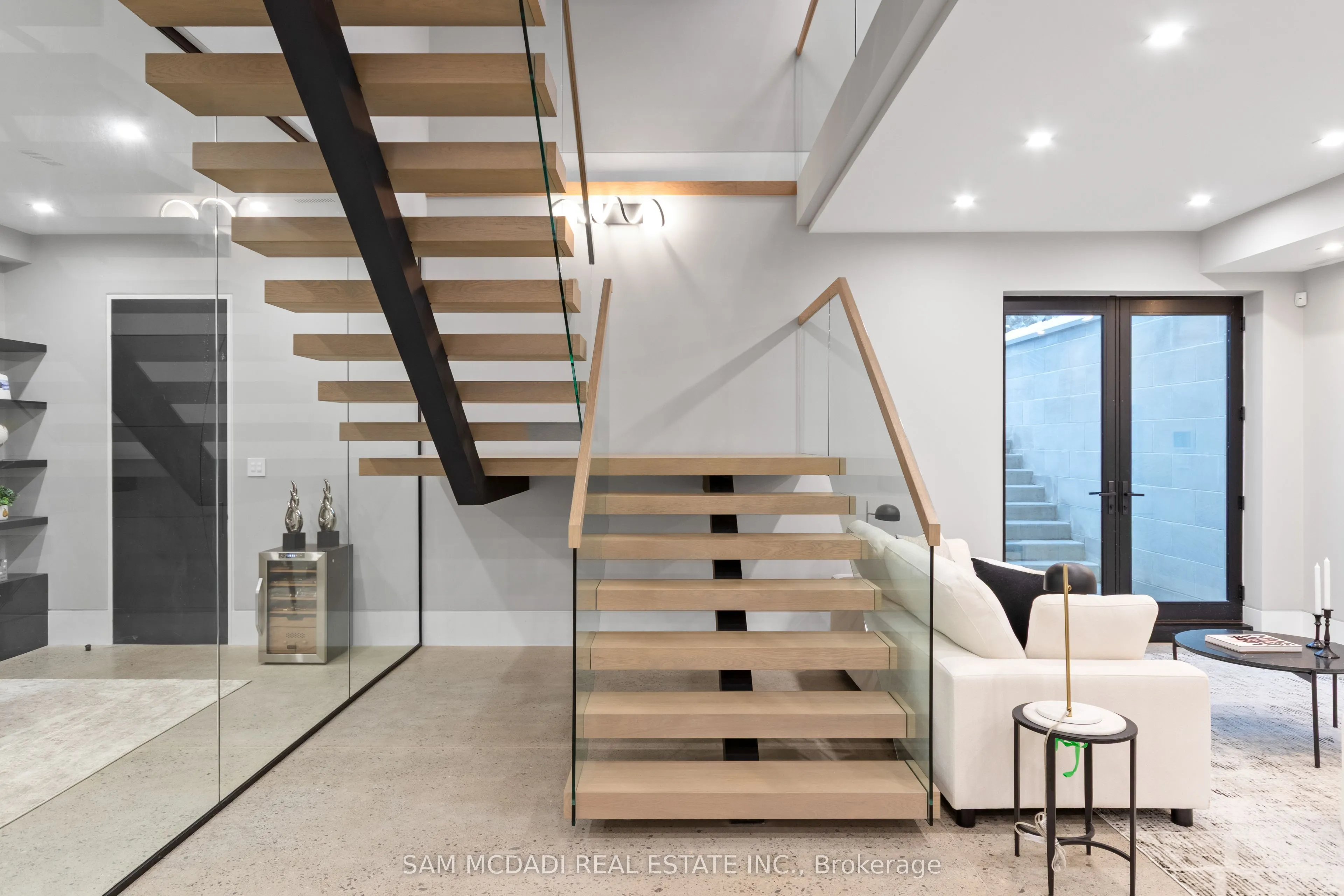112 Elton Park Road