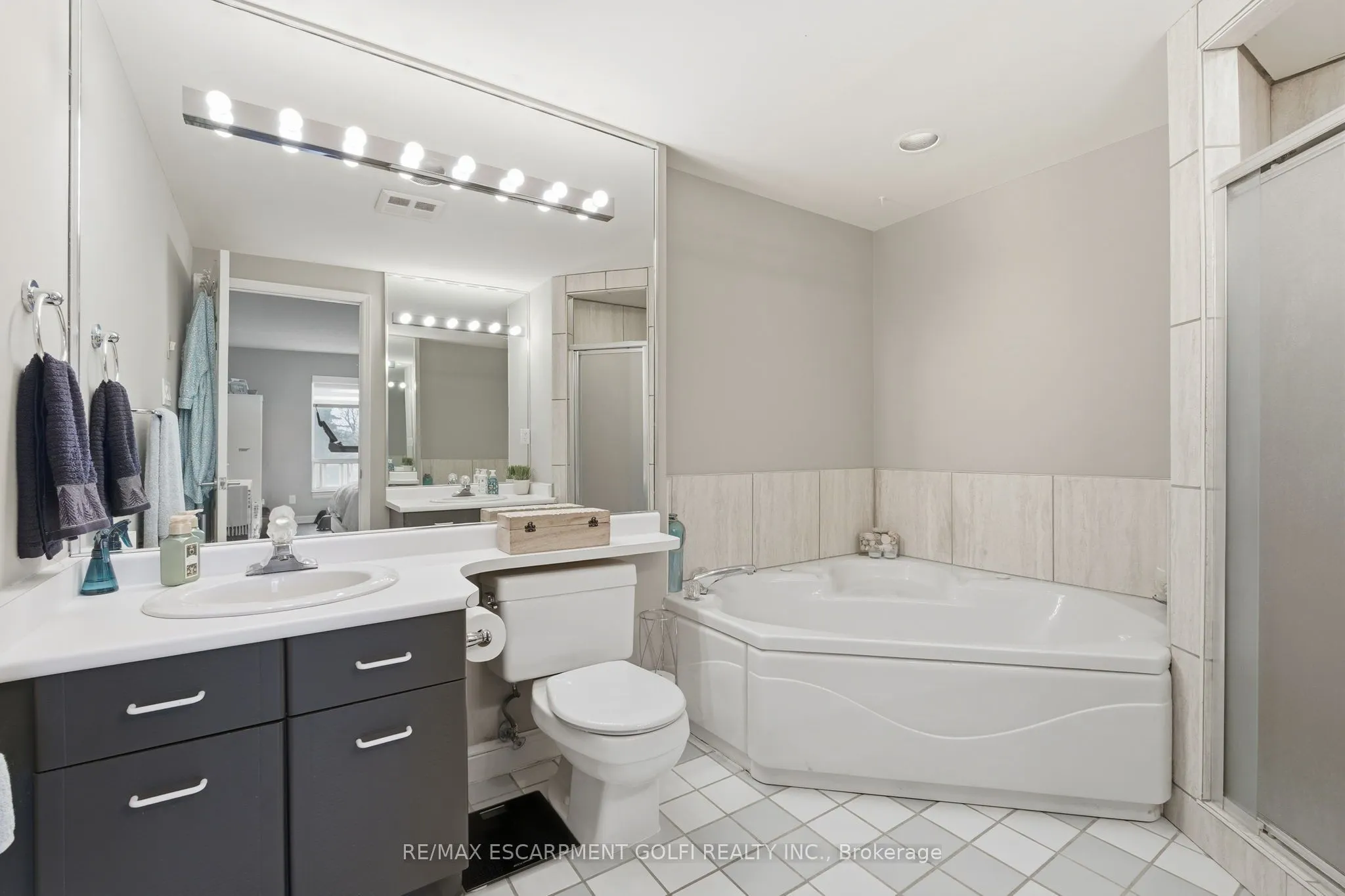 430 Pearl Street #403