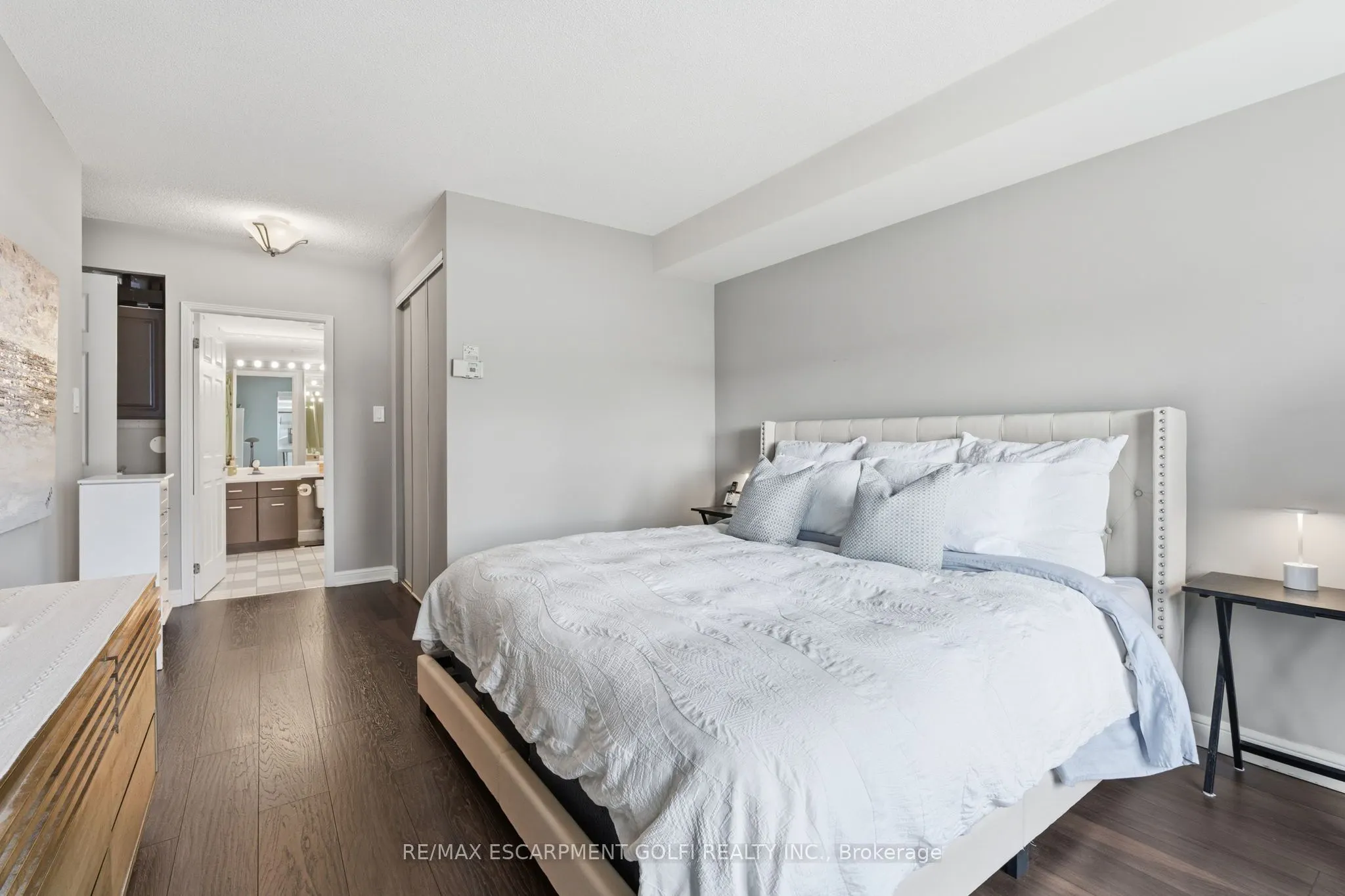 430 Pearl Street #403