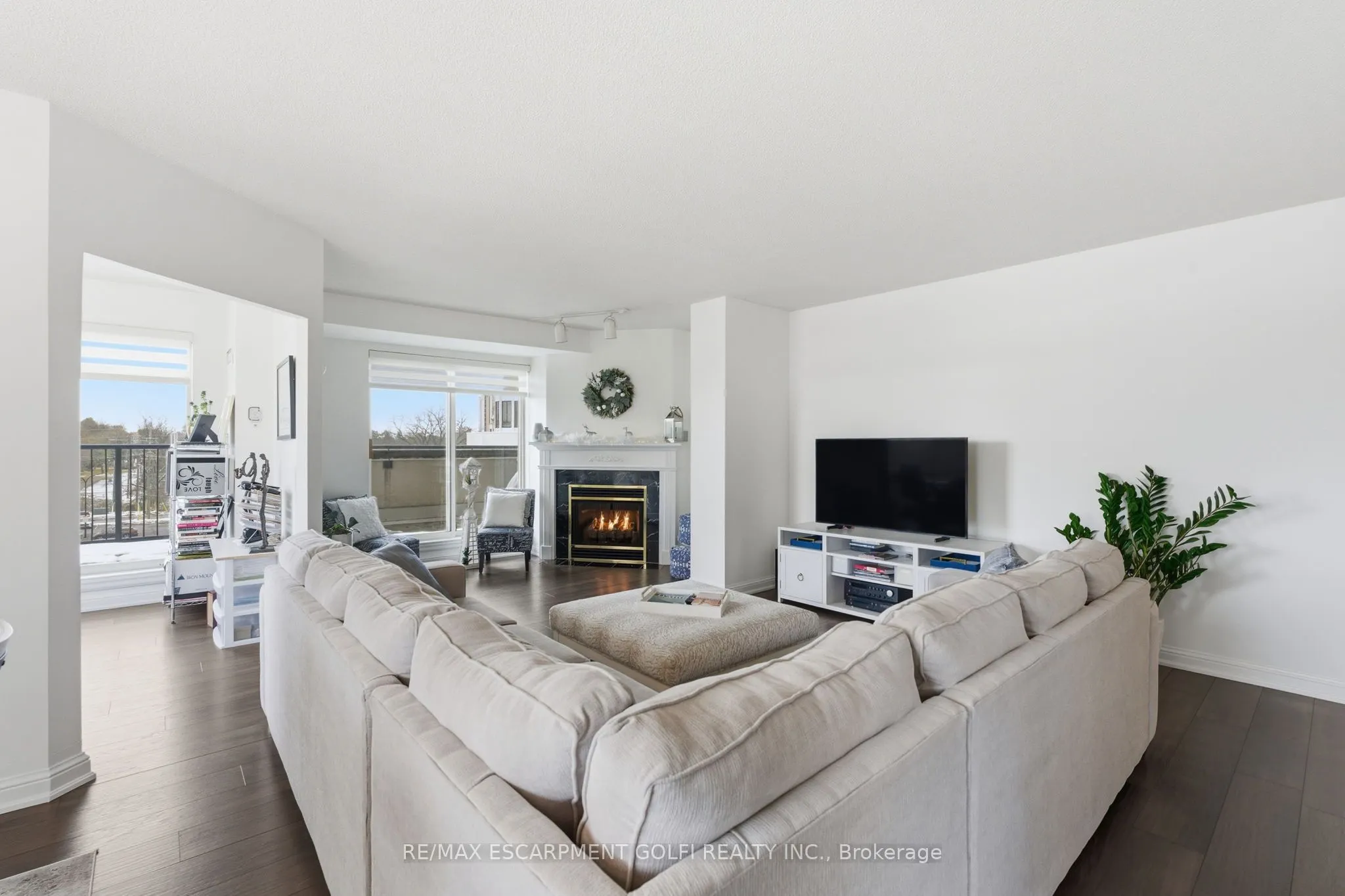430 Pearl Street #403