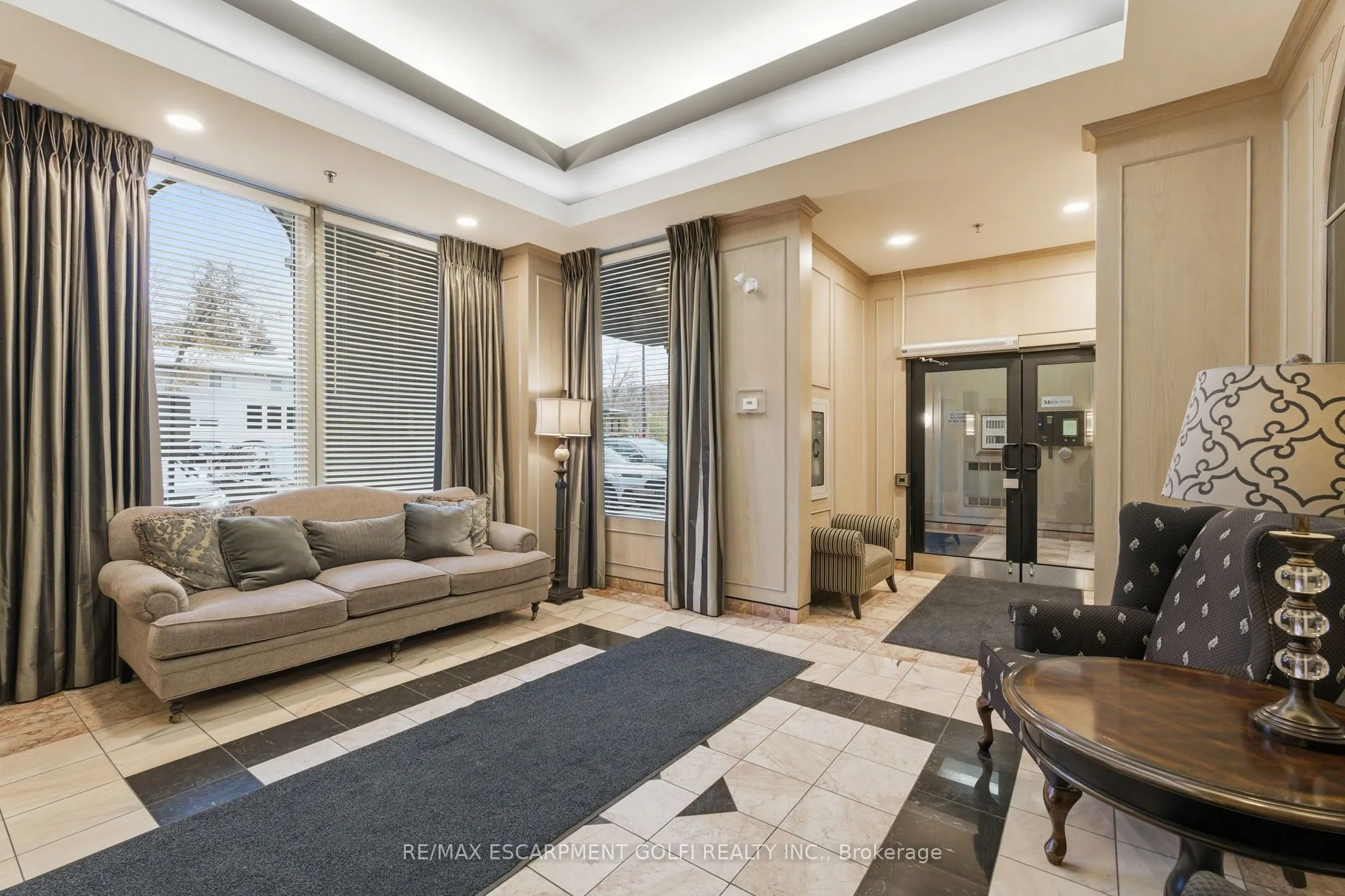 430 Pearl Street #403