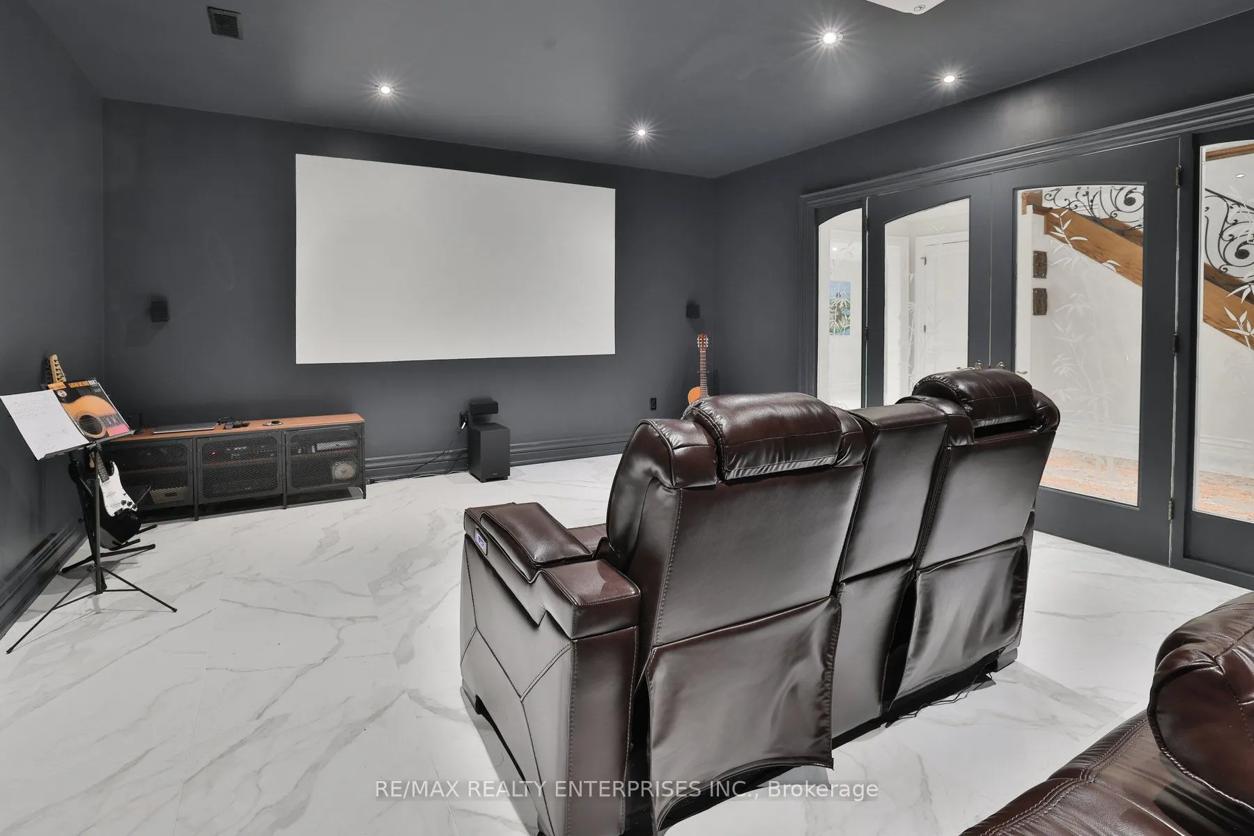 1511 Broadmoor Avenue
