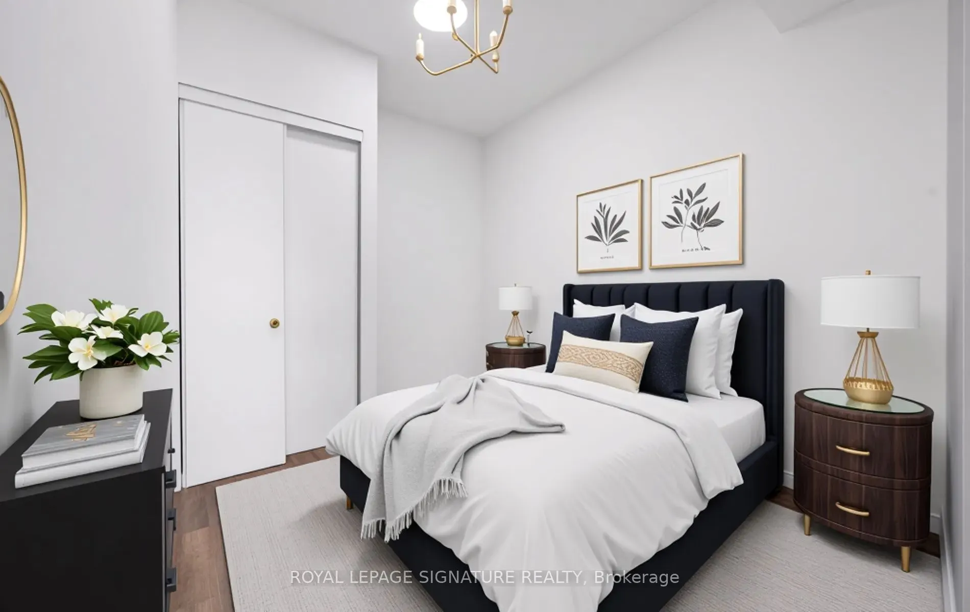 86 Dundas Street E #622