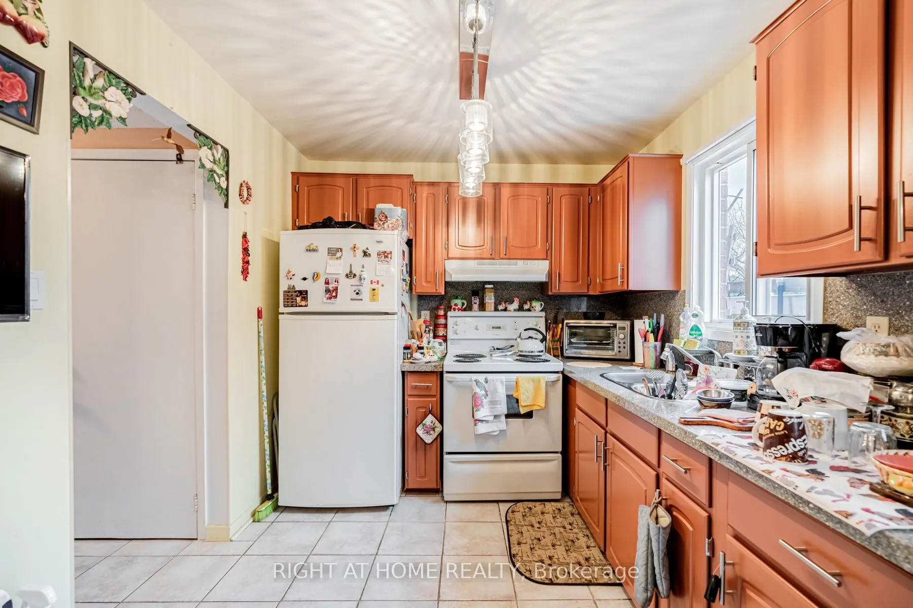 4278 Sawmill Valley Drive