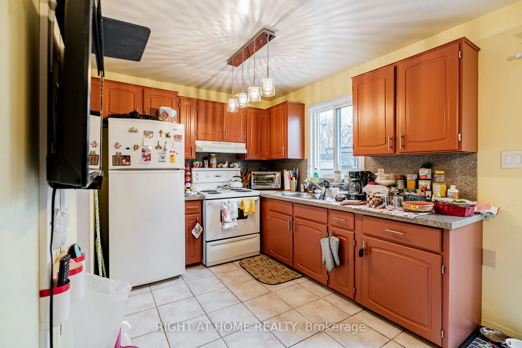 4278 Sawmill Valley Drive