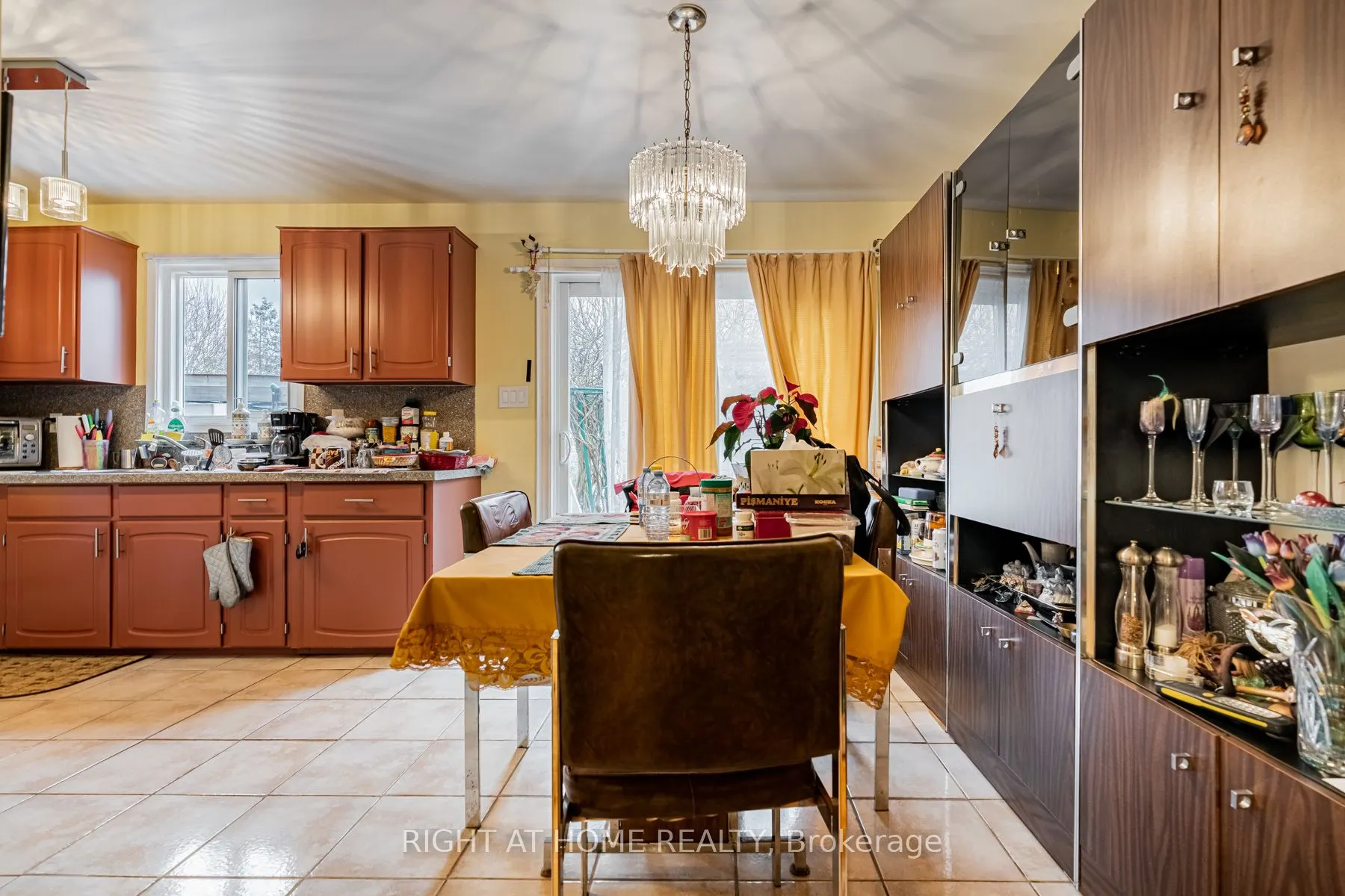 4278 Sawmill Valley Drive
