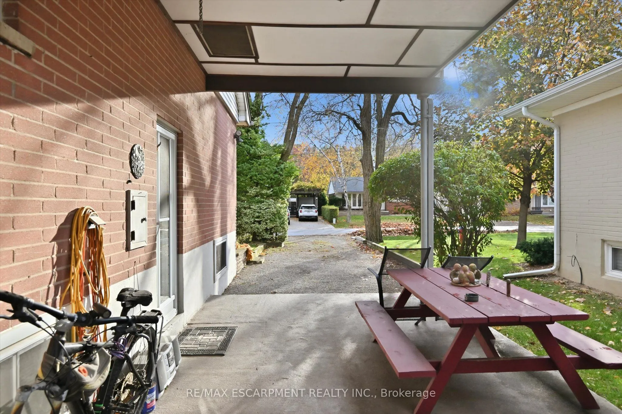 237 Mohawk Road