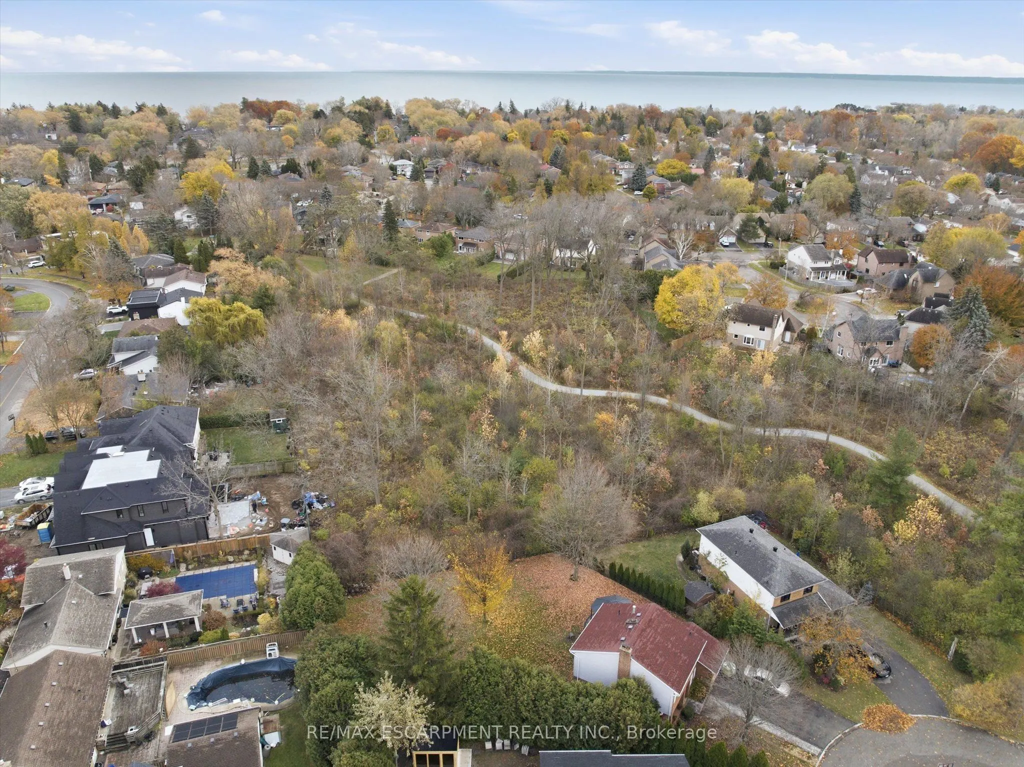 237 Mohawk Road