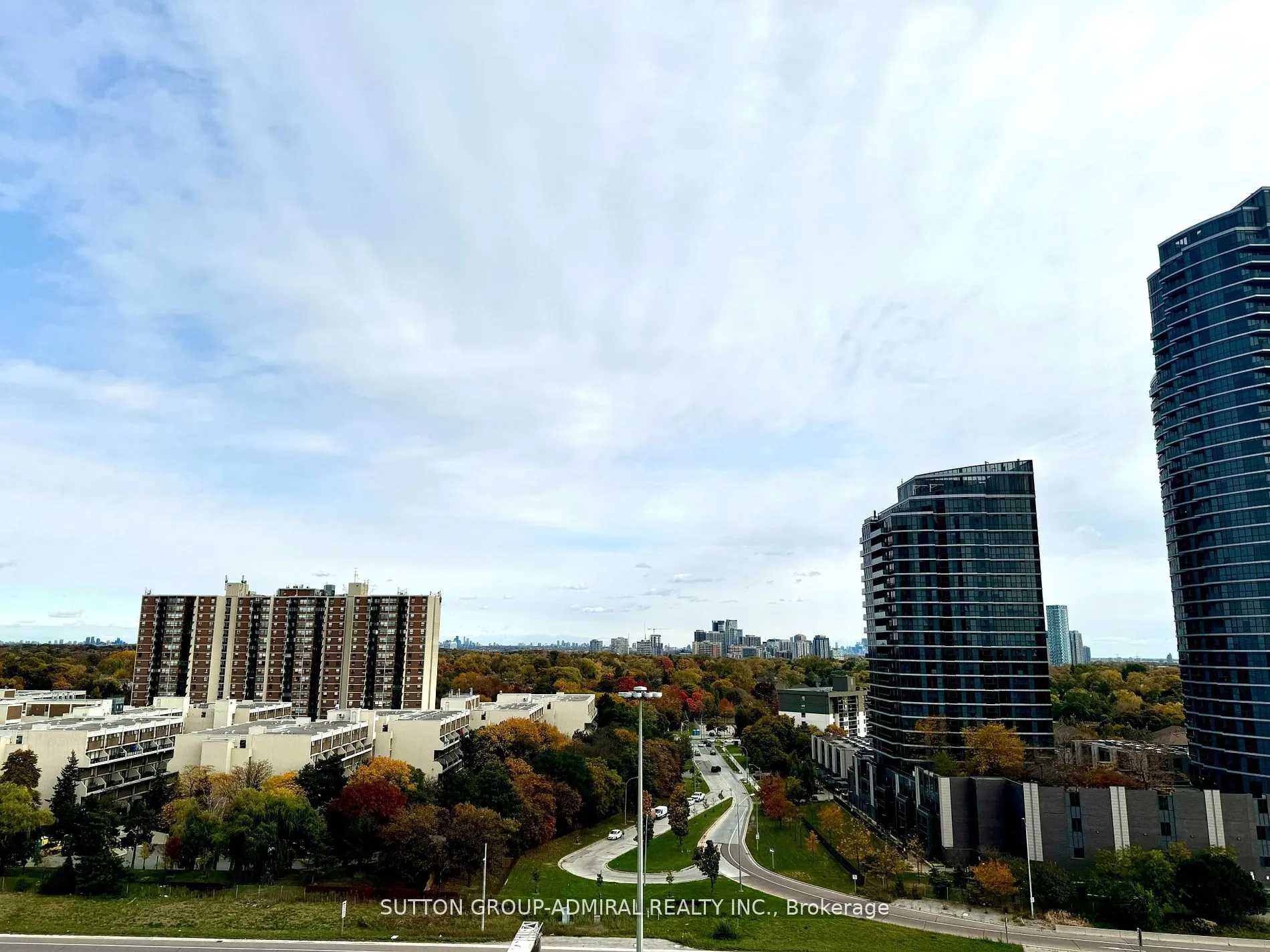 2 Eva Road E #1026