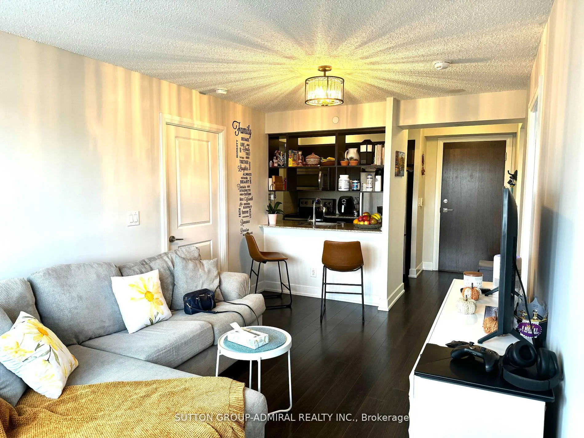 2 Eva Road E #1026