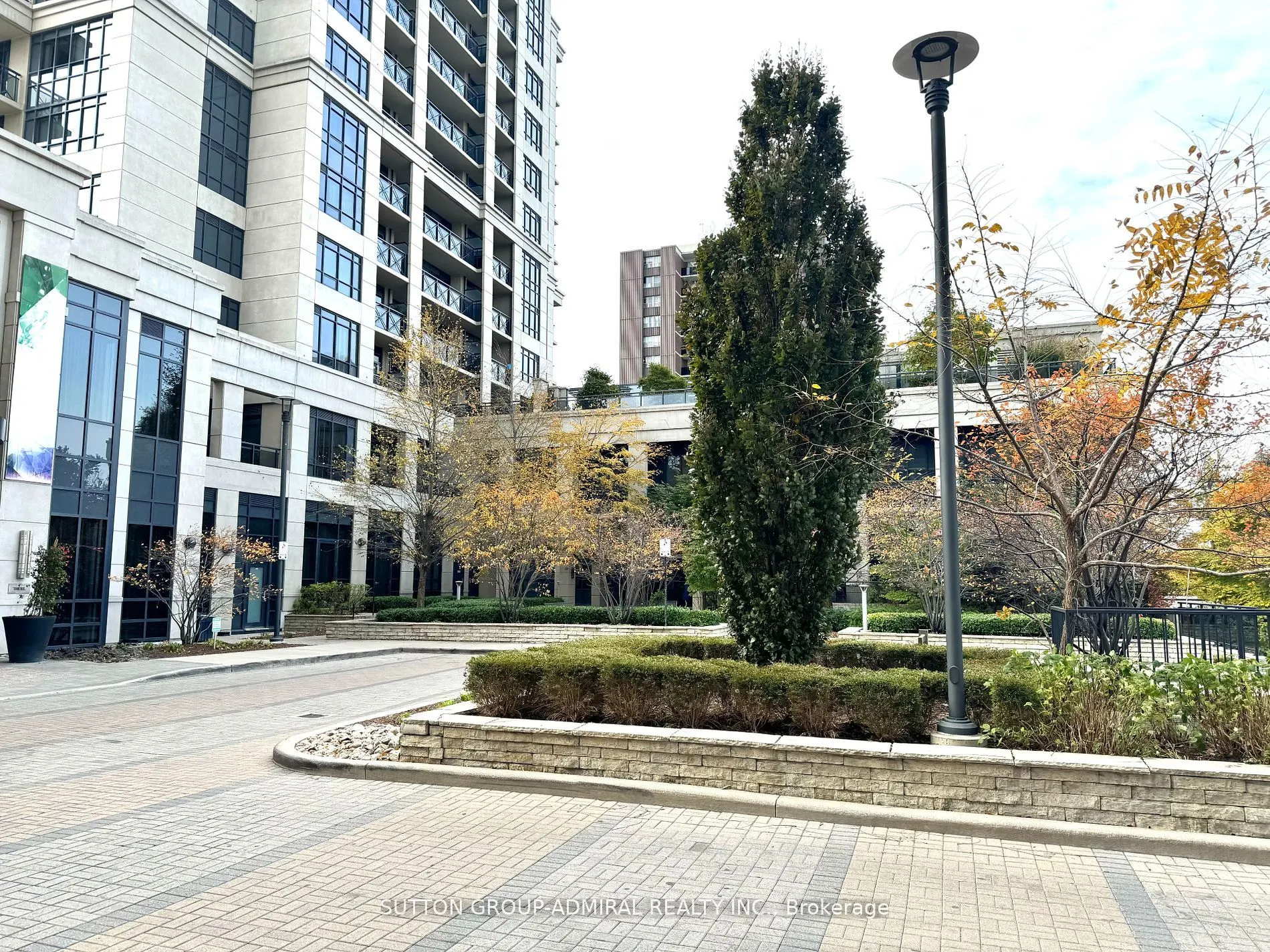 2 Eva Road E #1026